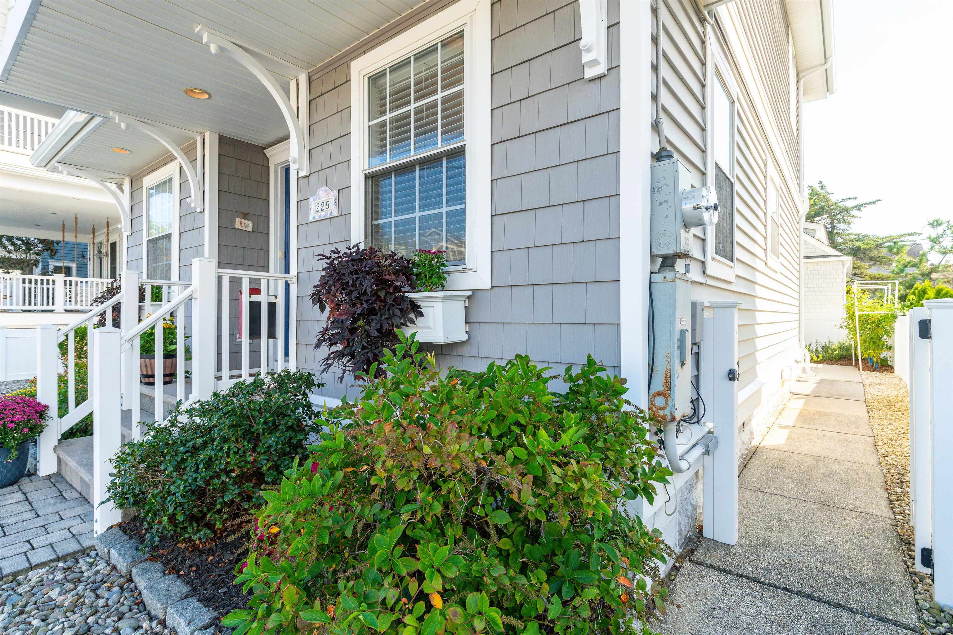225 110th Street - Picture 7