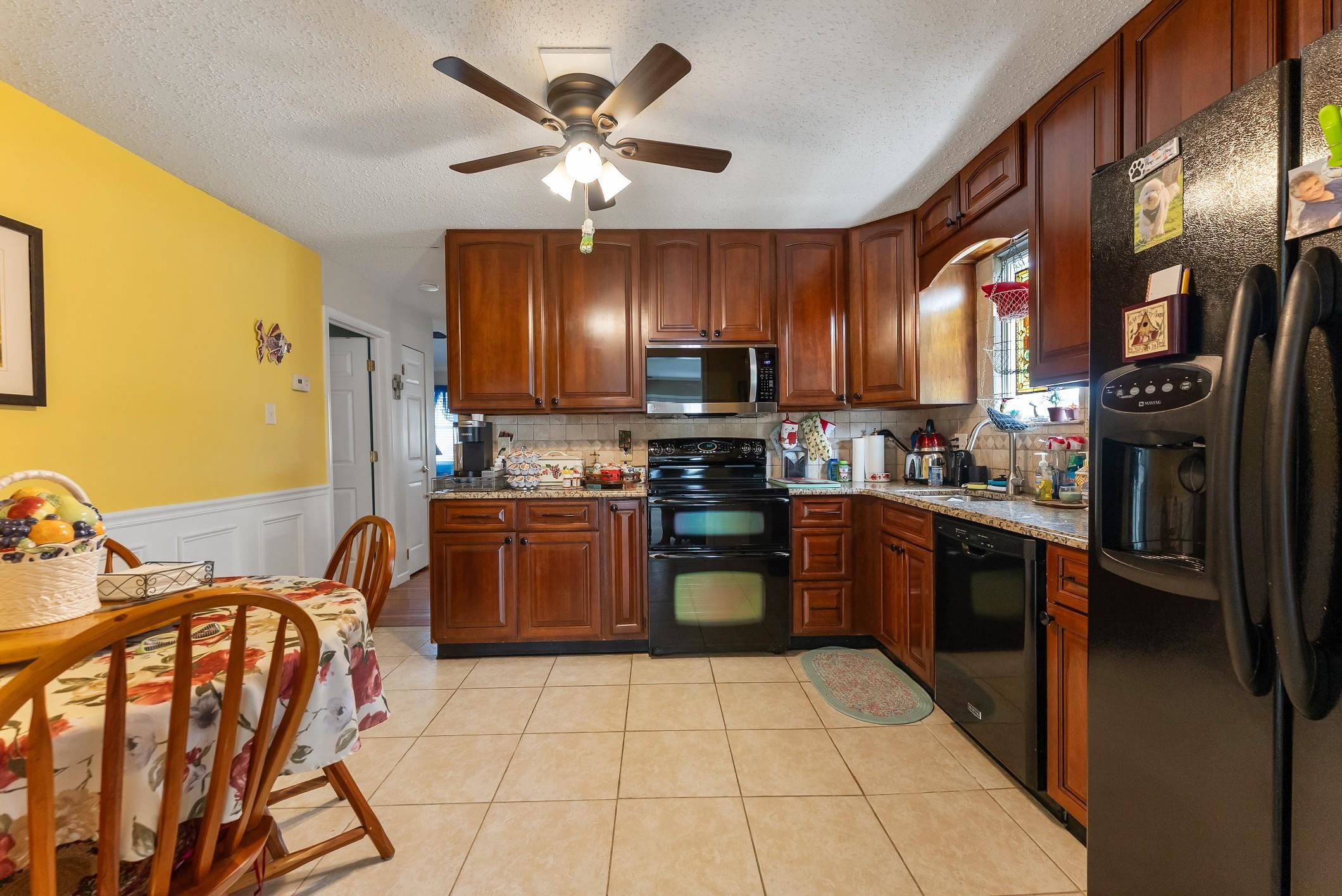 1132 Illinois Avenue - Picture 21