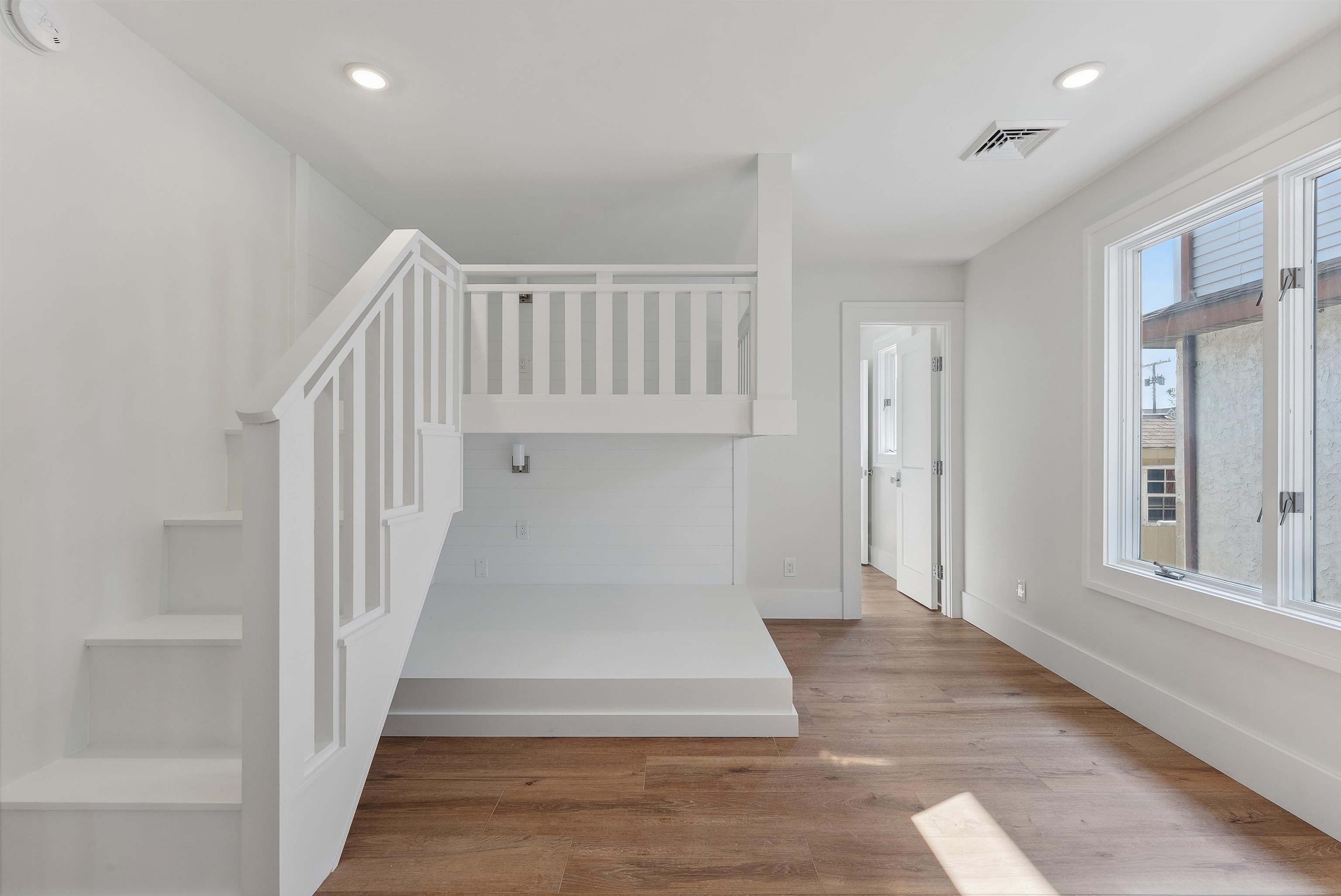 115 W 6th Avenue - Picture 18