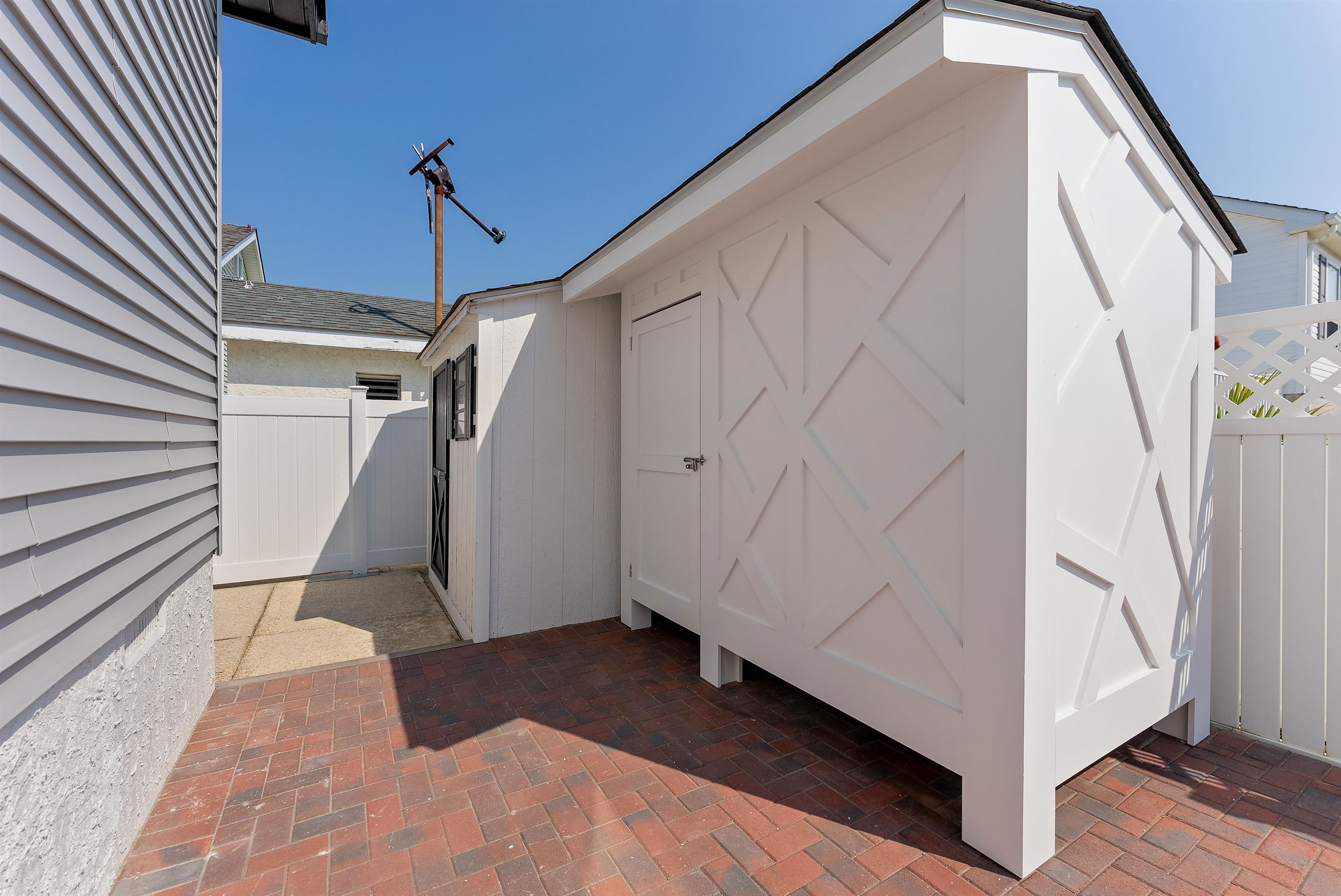 115 W 6th Avenue