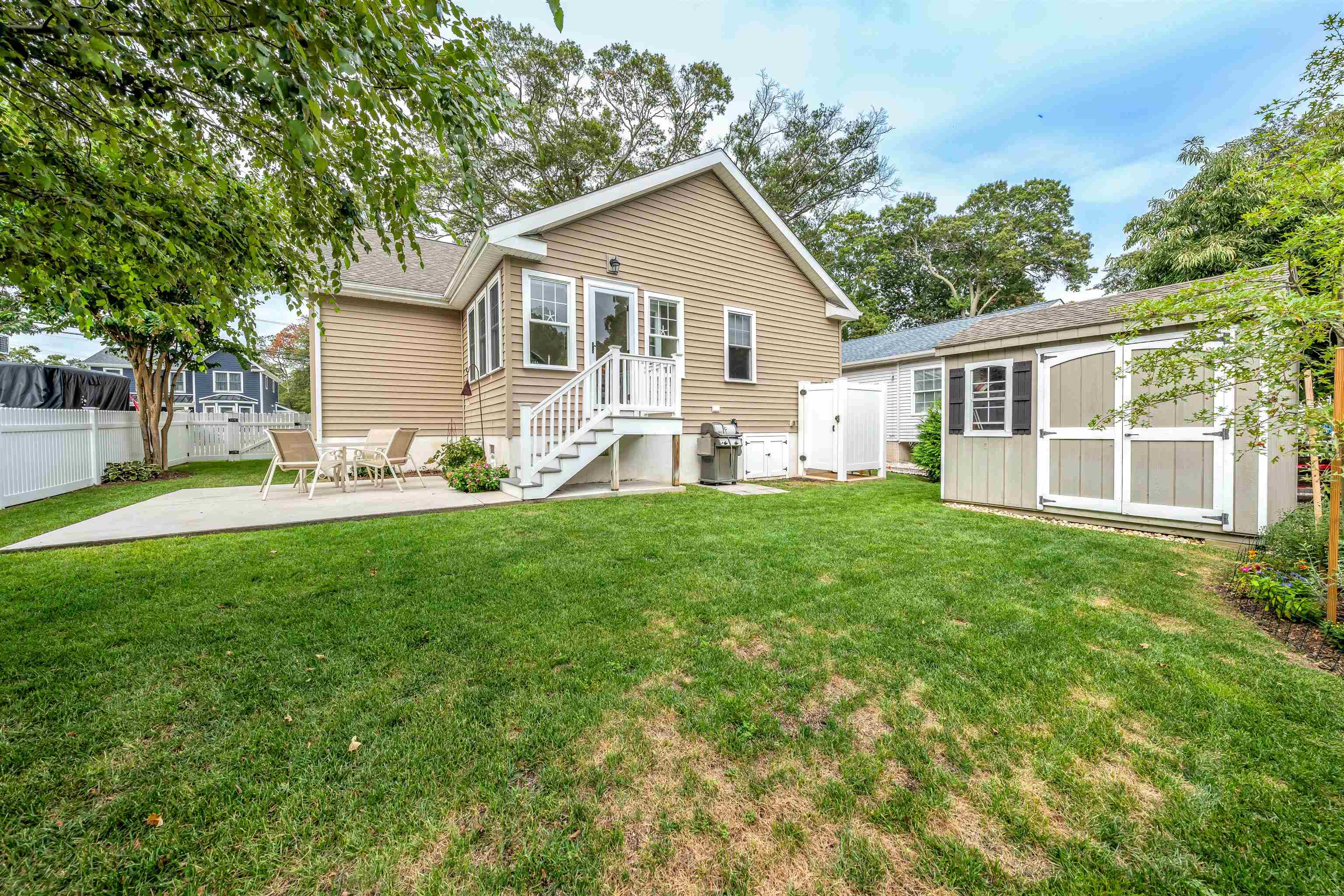 412 Hollywood Road - Picture 36