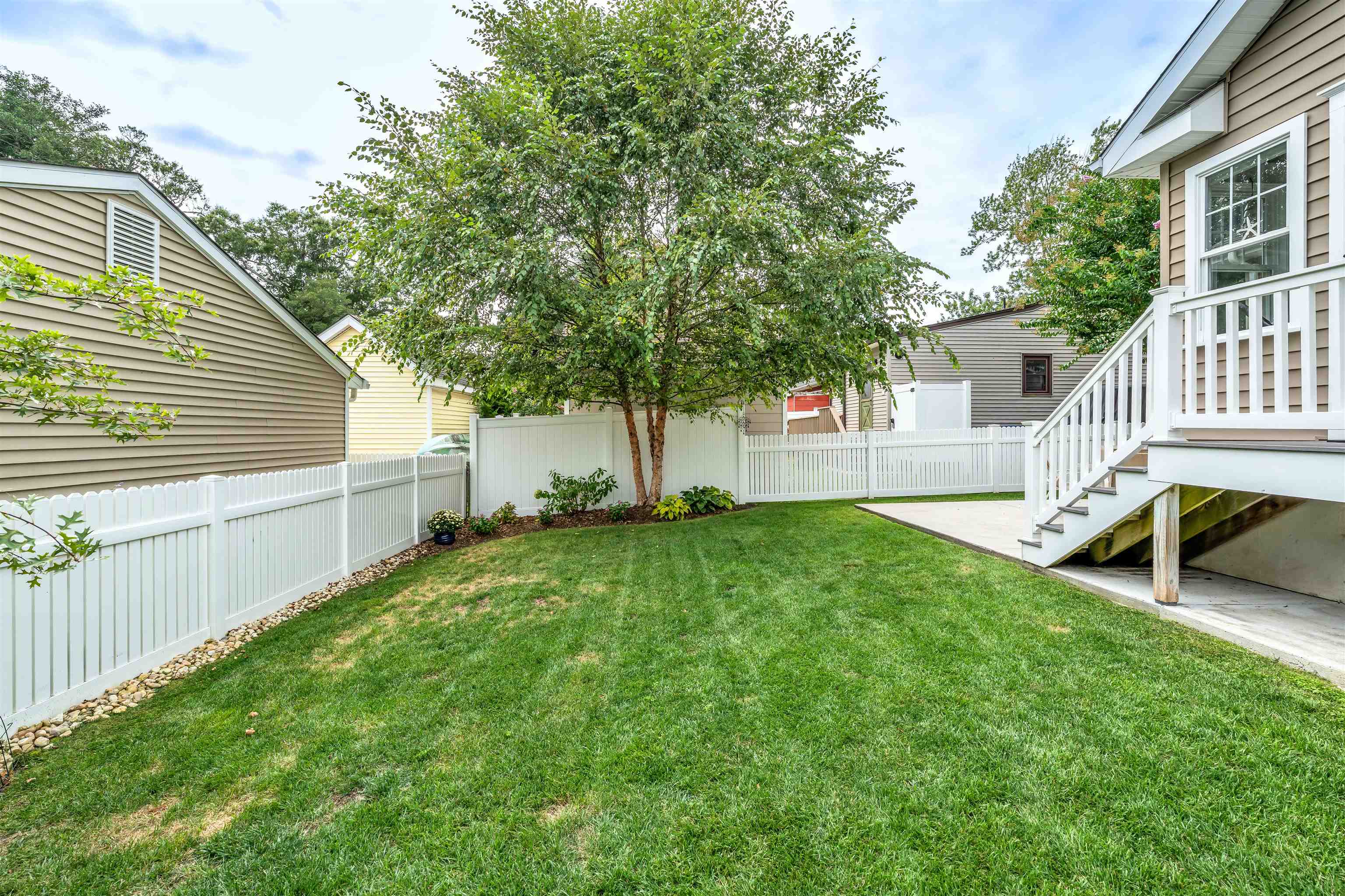 412 Hollywood Road - Picture 38