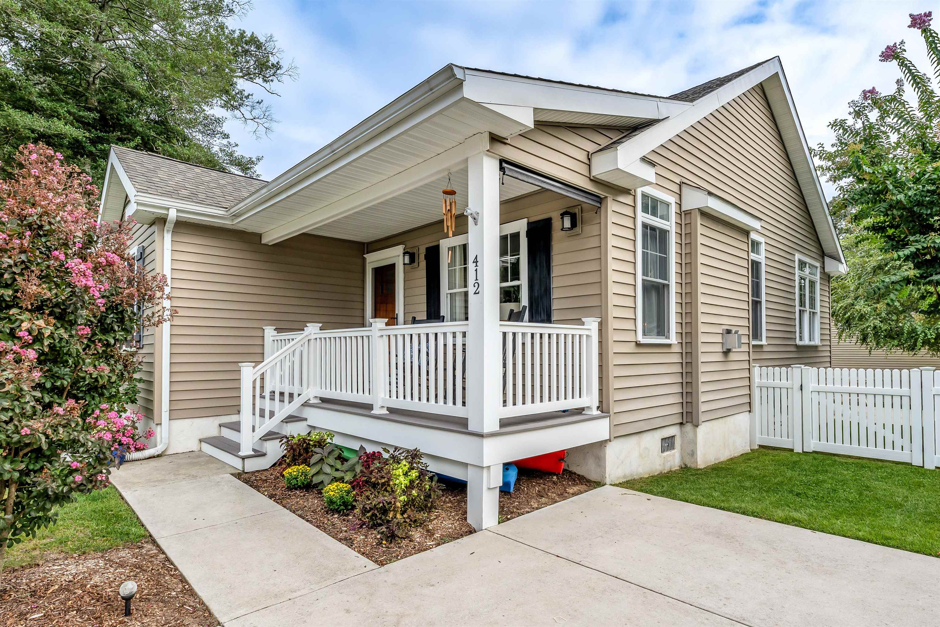 412 Hollywood Road - Picture 42