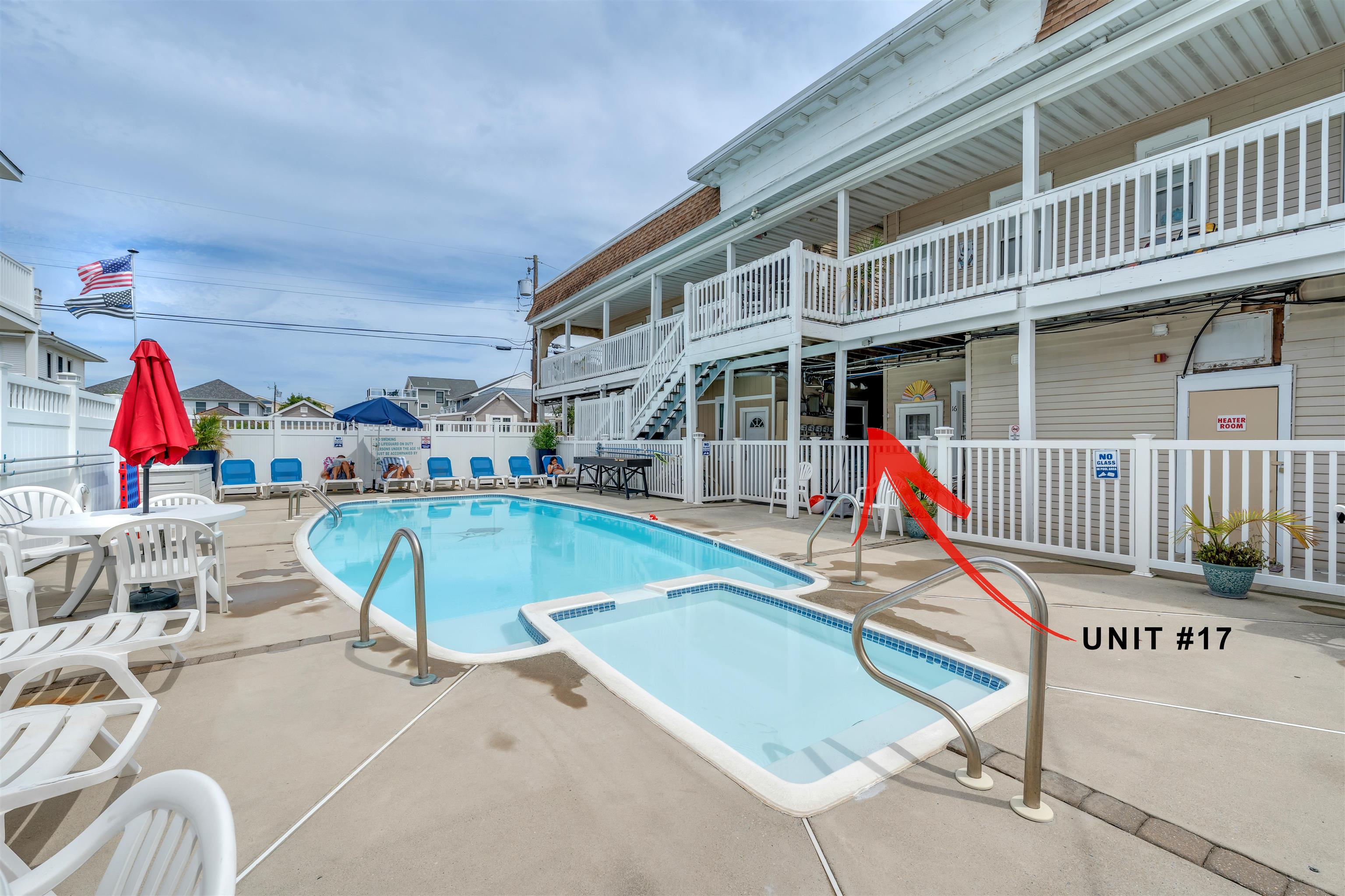 5600 Seaview Avenue - Picture 4