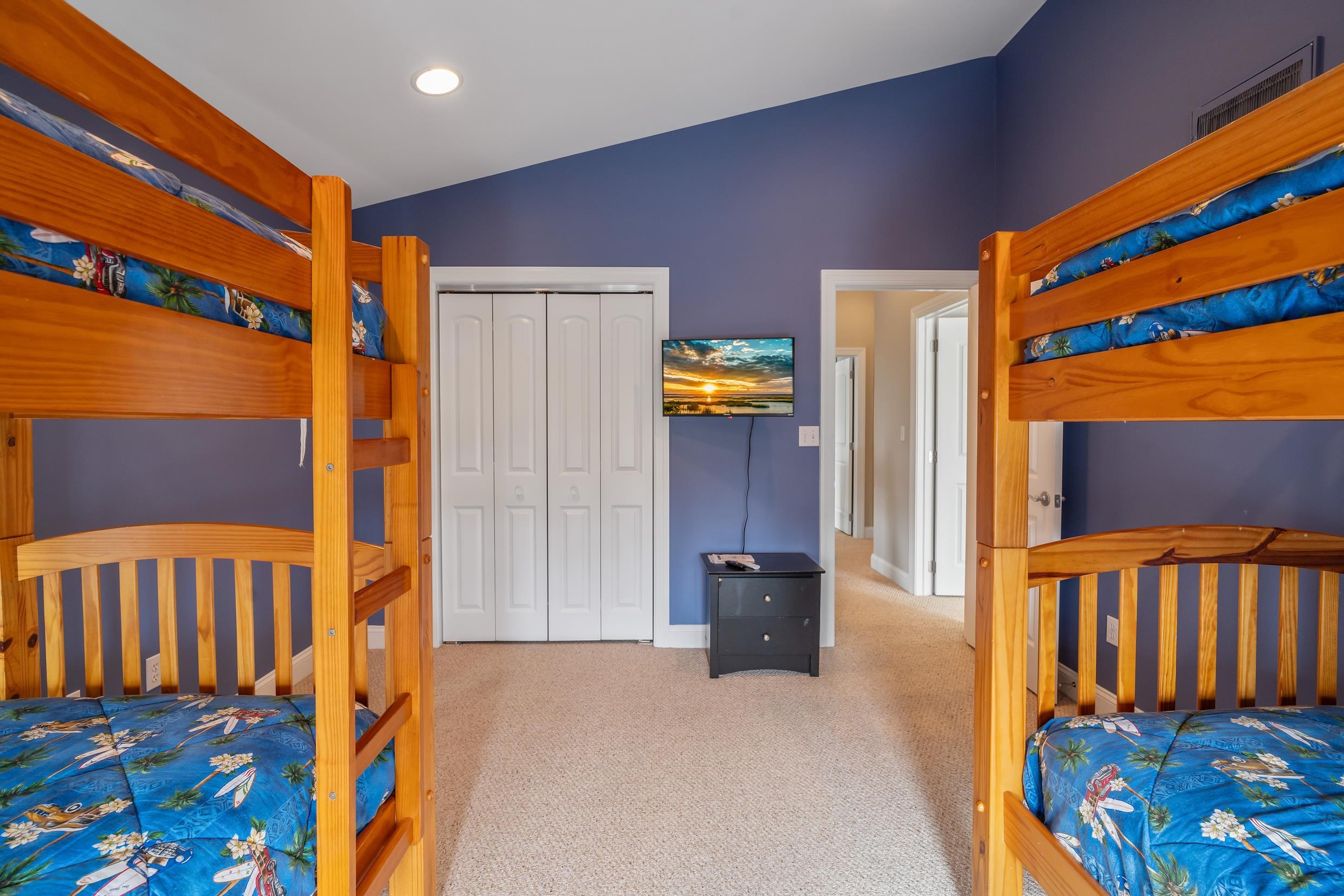 6302 Seaview Avenue - Picture 30