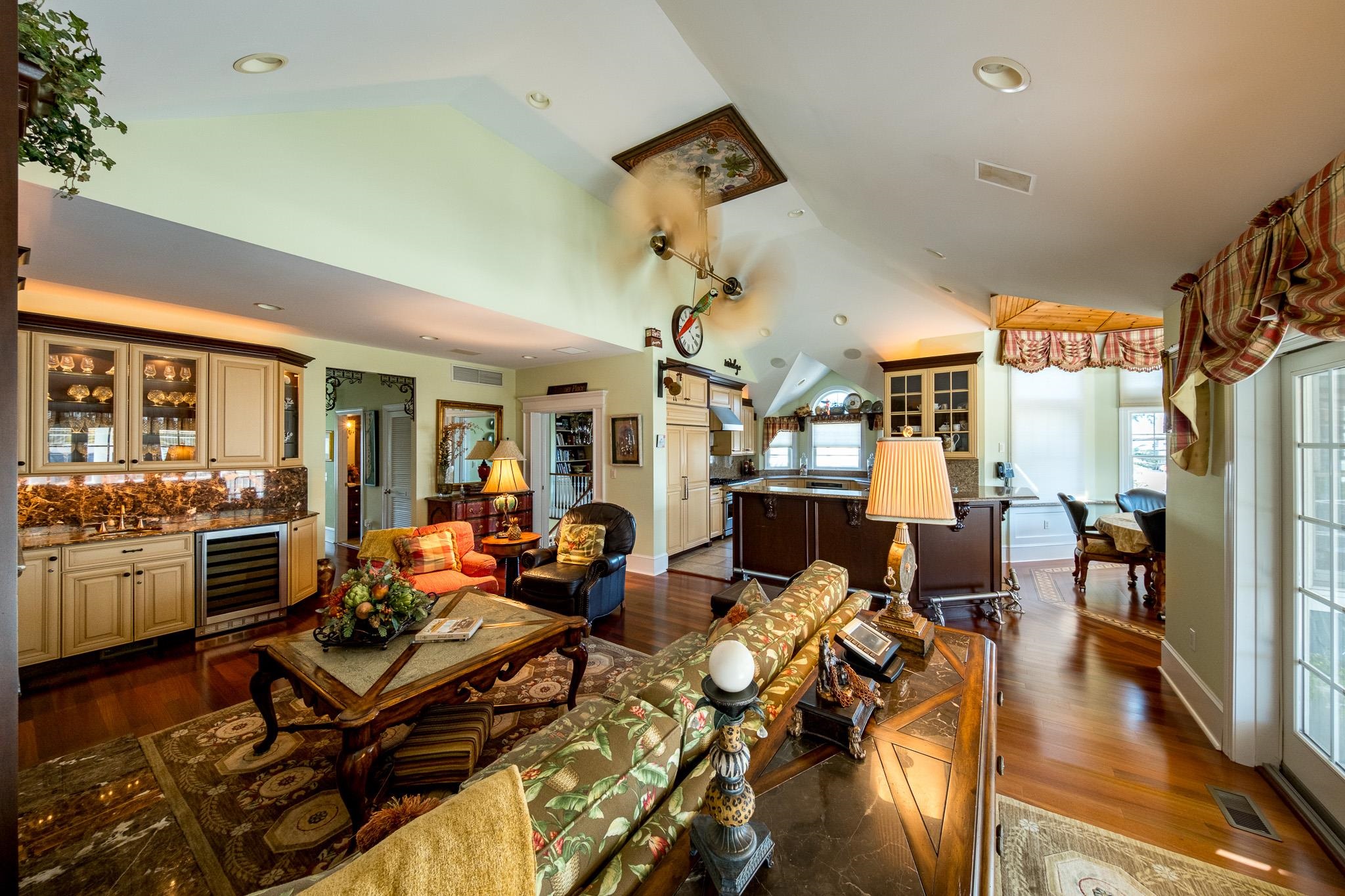 2404 Atlantic Avenue