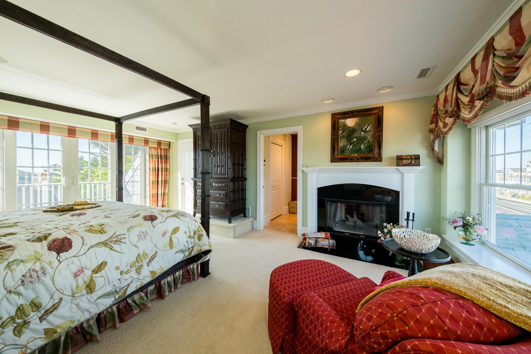 2404 Atlantic Avenue