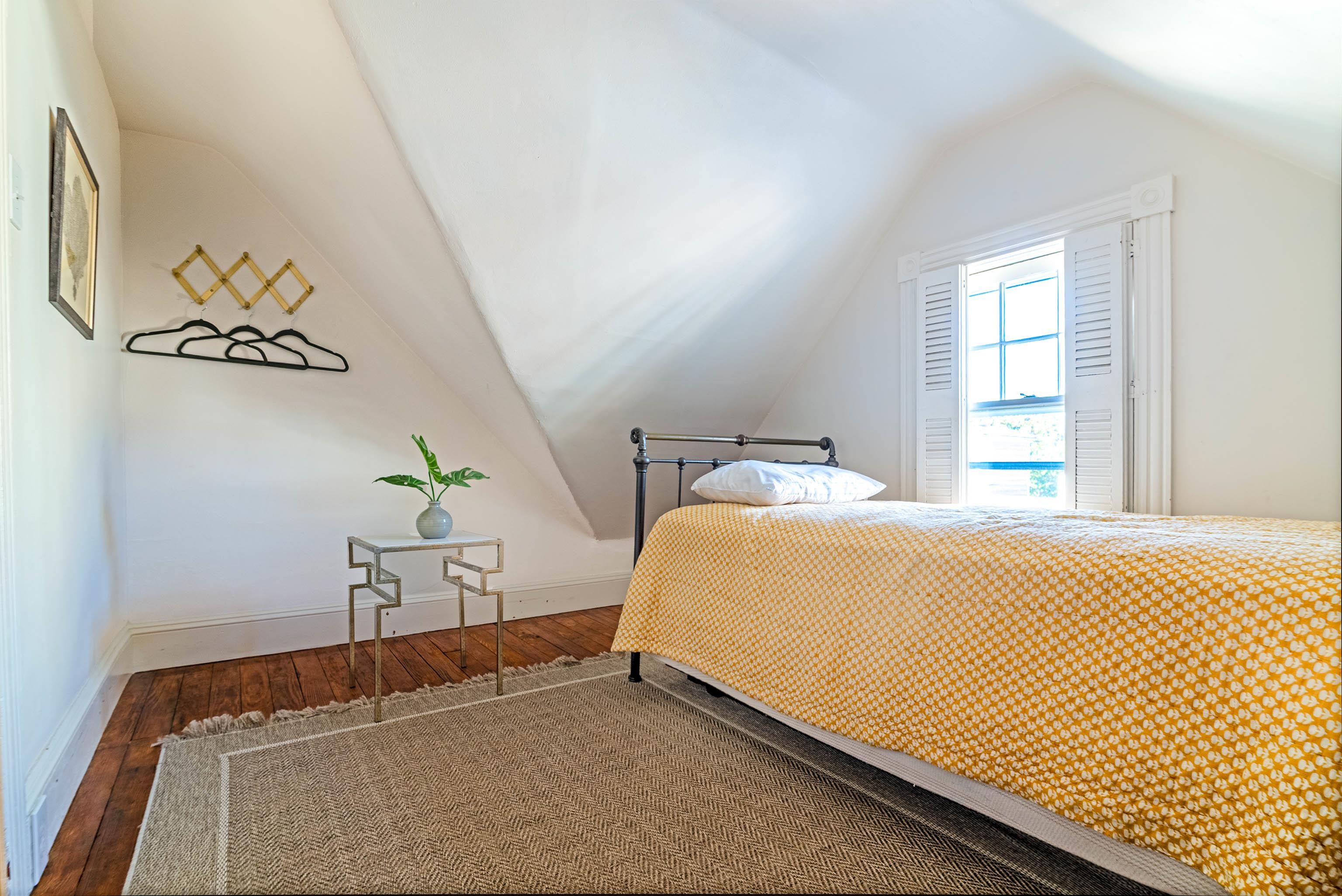 627 Hughes Street - Picture 42