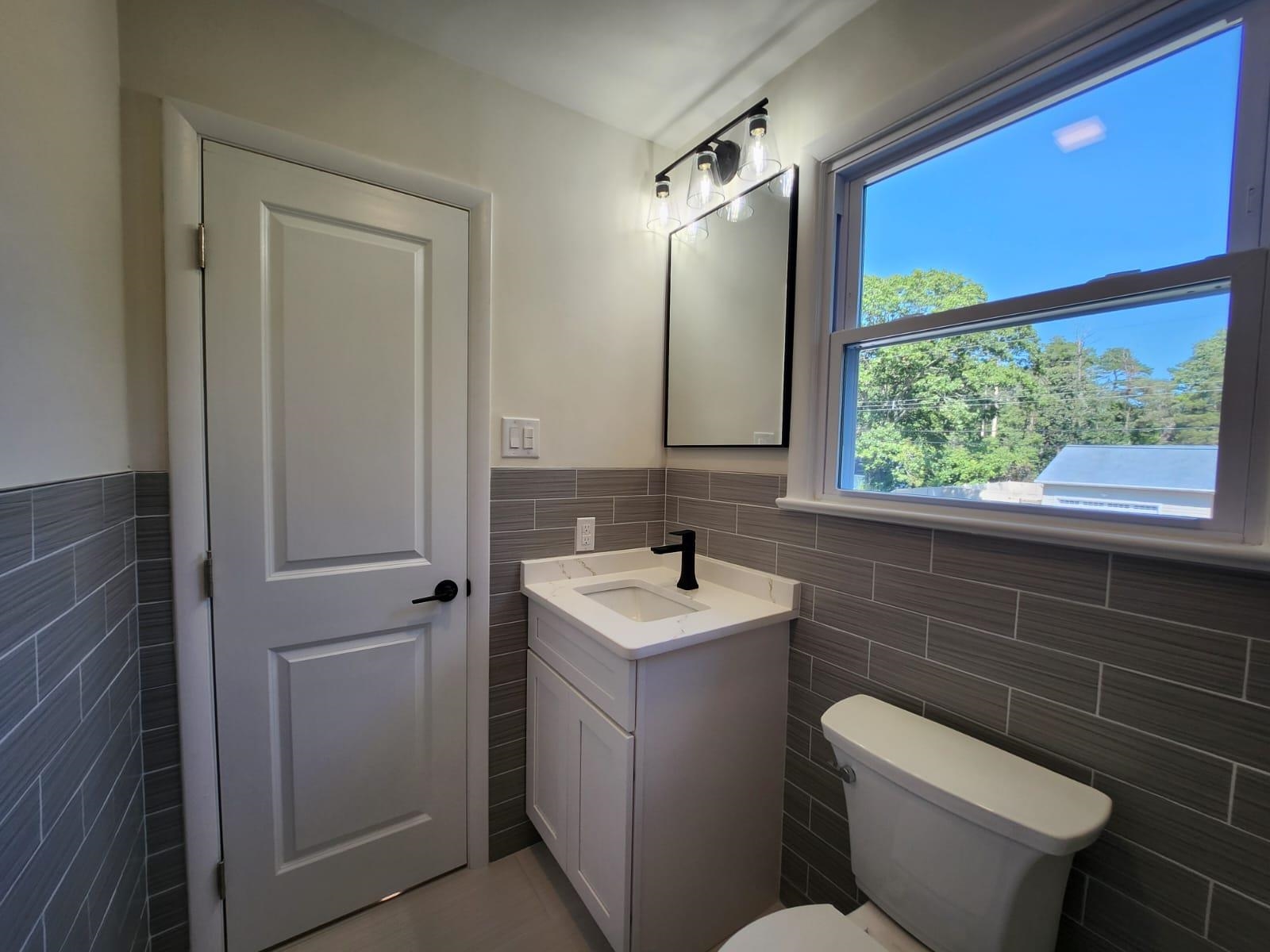 4 W Katherine Avenue