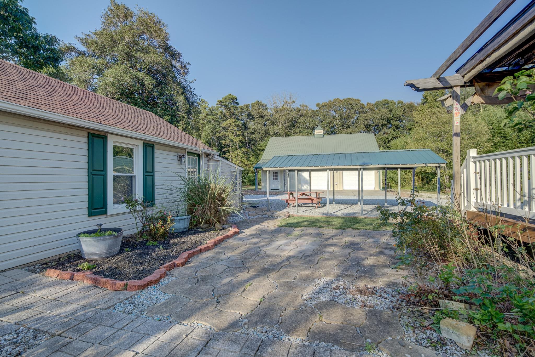 1081 Route 50 - Picture 35