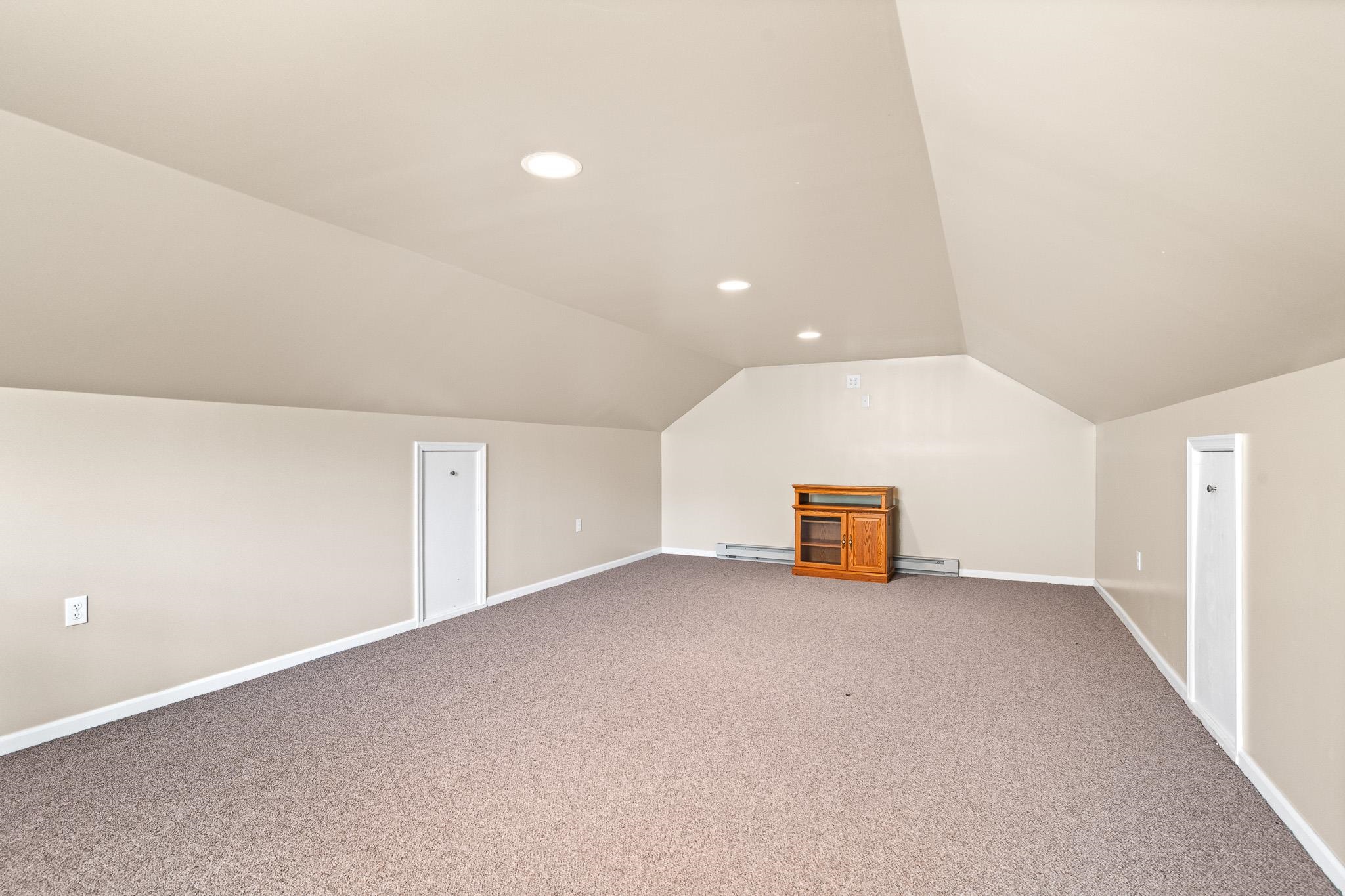 1081 Route 50 - Picture 37