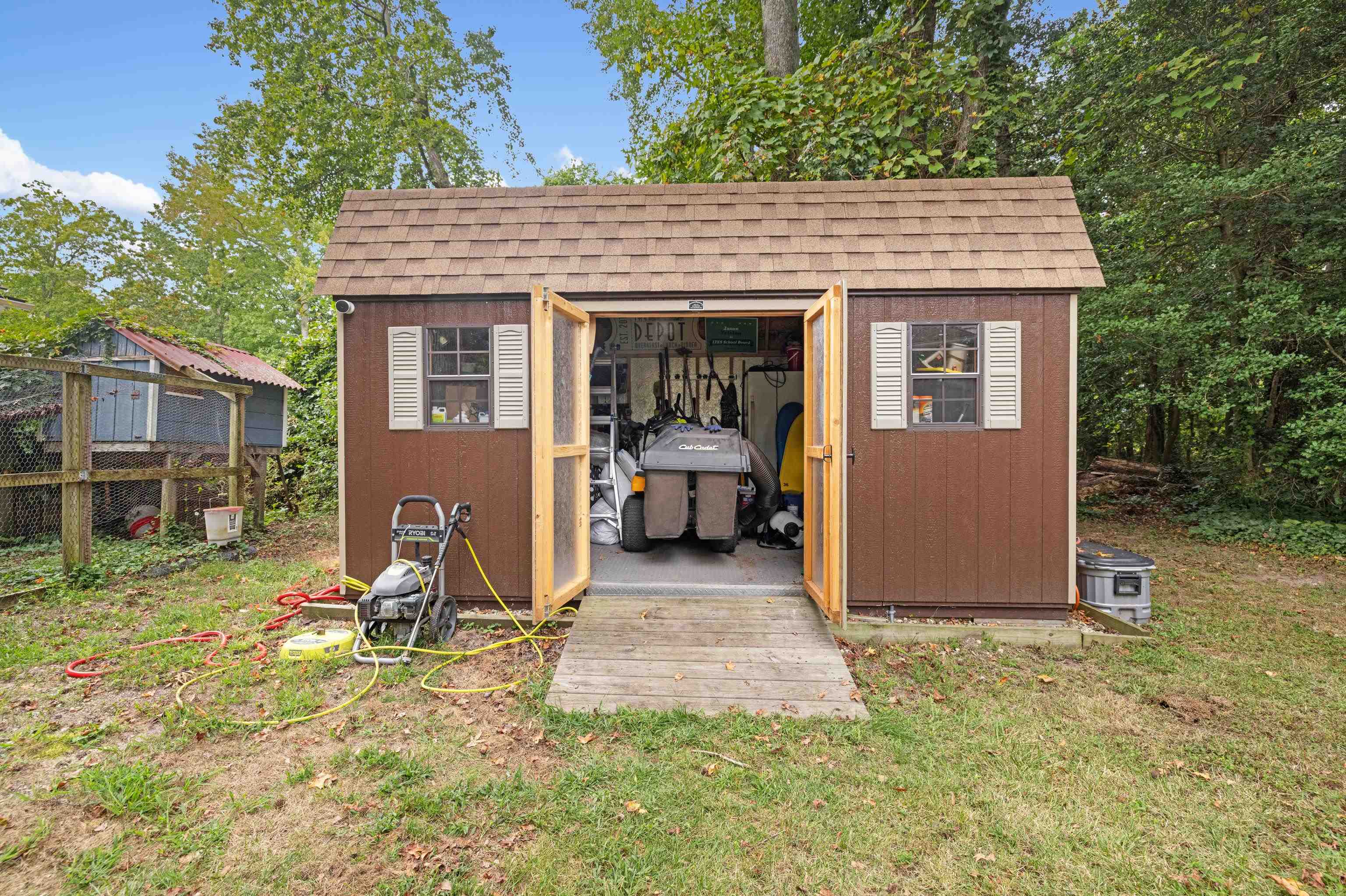 3125 Hemlock Road - Picture 25