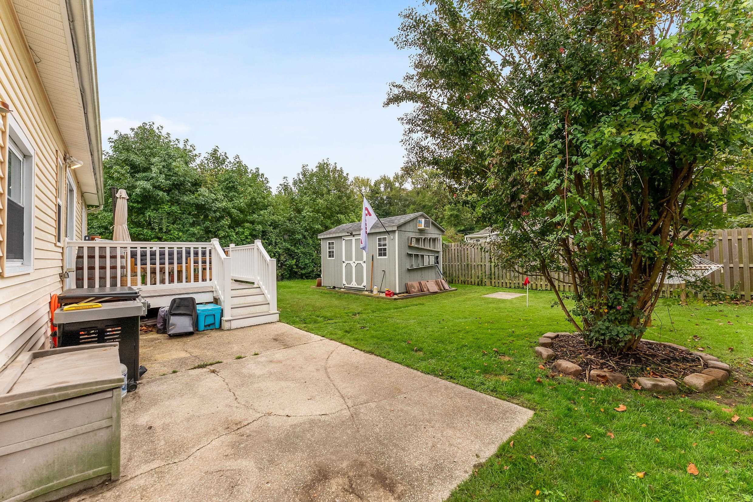 125 Lehigh Avenue - Picture 28