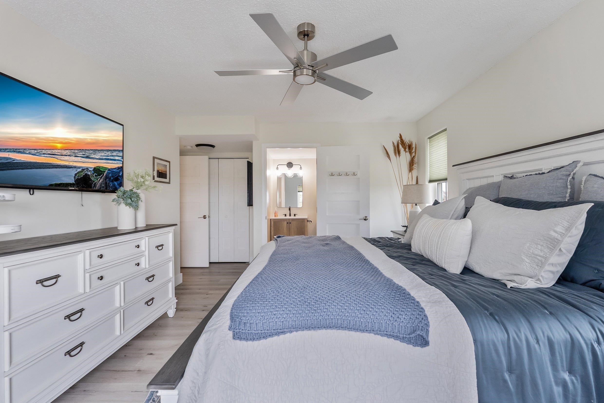 100 E Raleigh - Picture 37