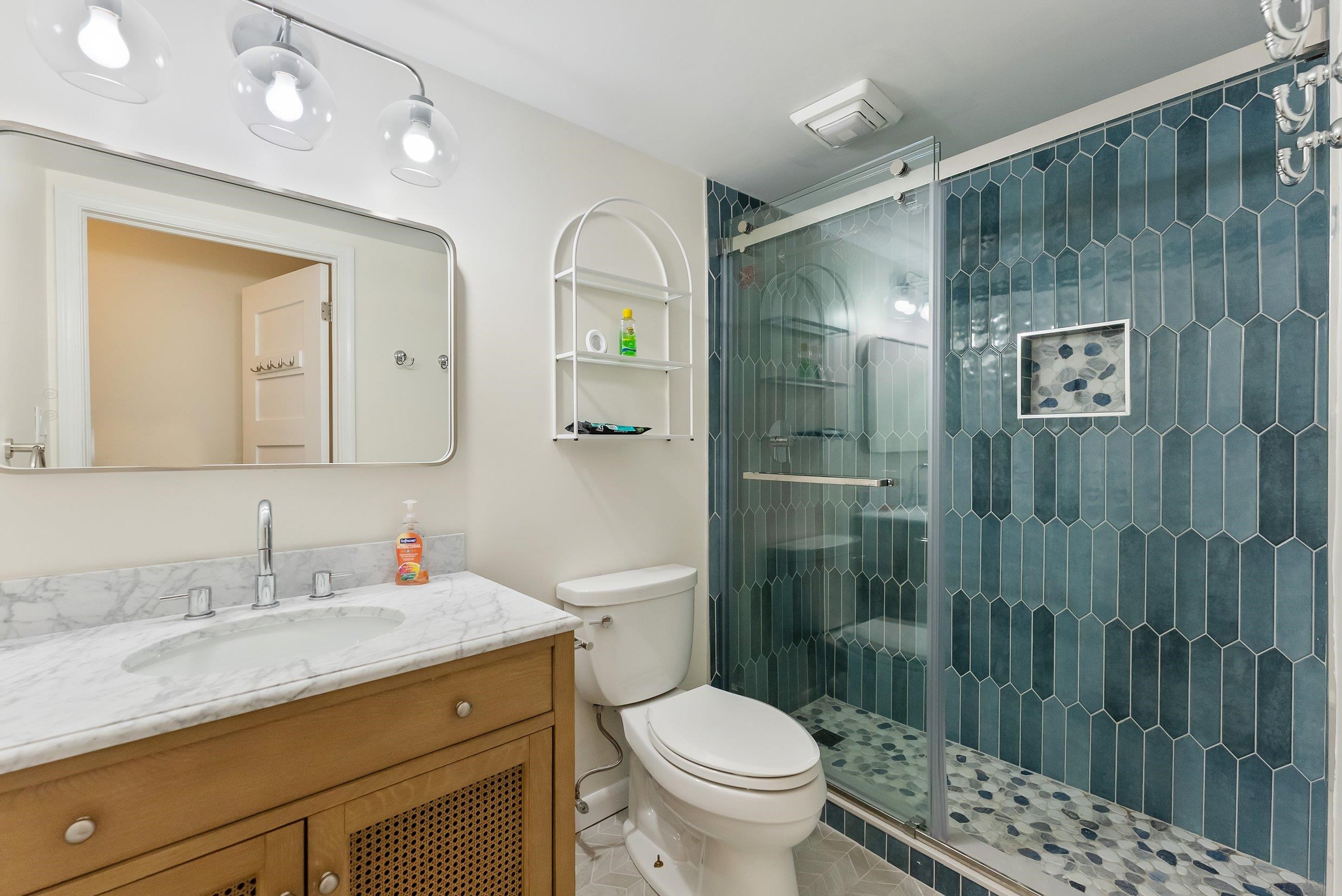 100 E Raleigh - Picture 42