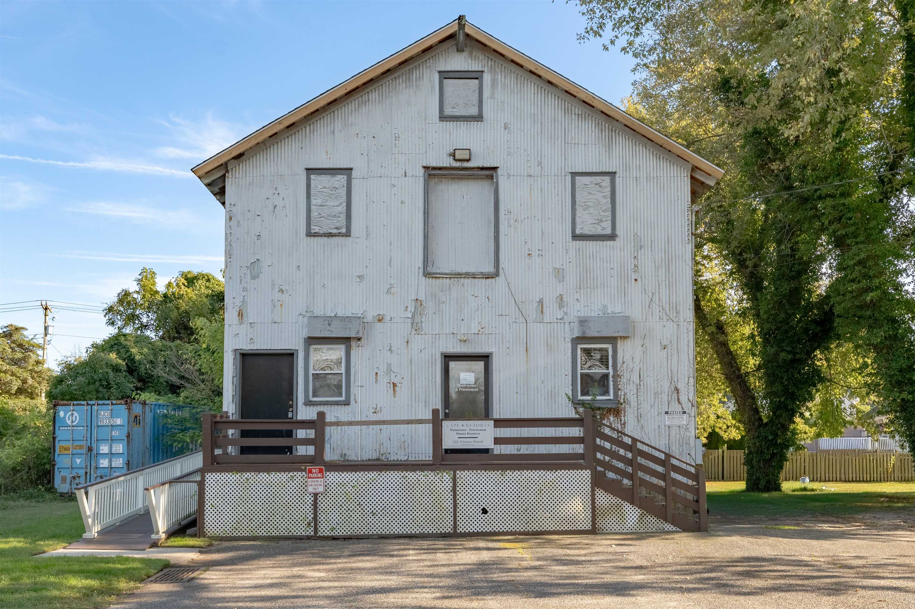 525 Elmira Street - Picture 2