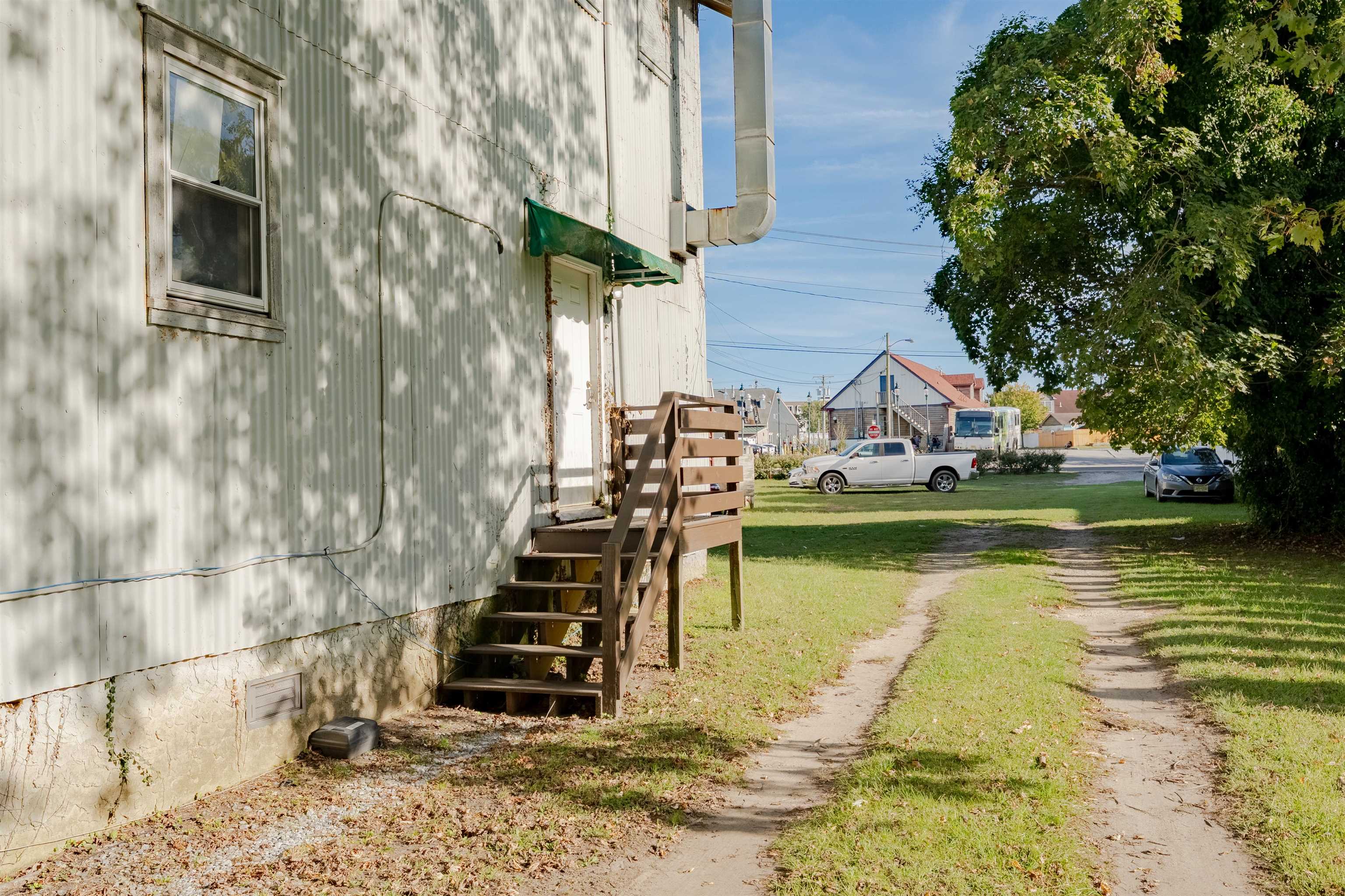 525 Elmira Street - Picture 24