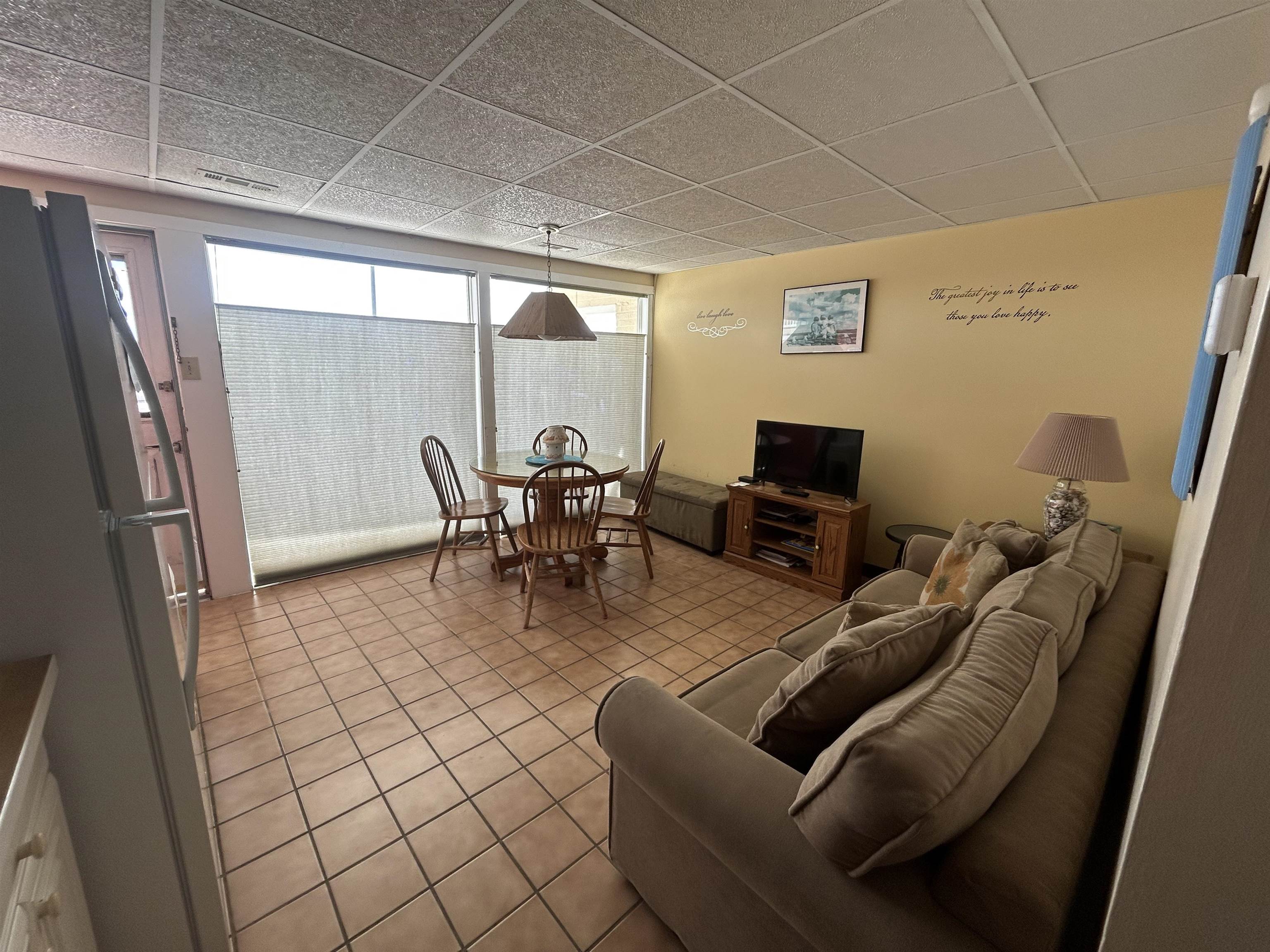 427 E Monterey Avenue - Picture 19
