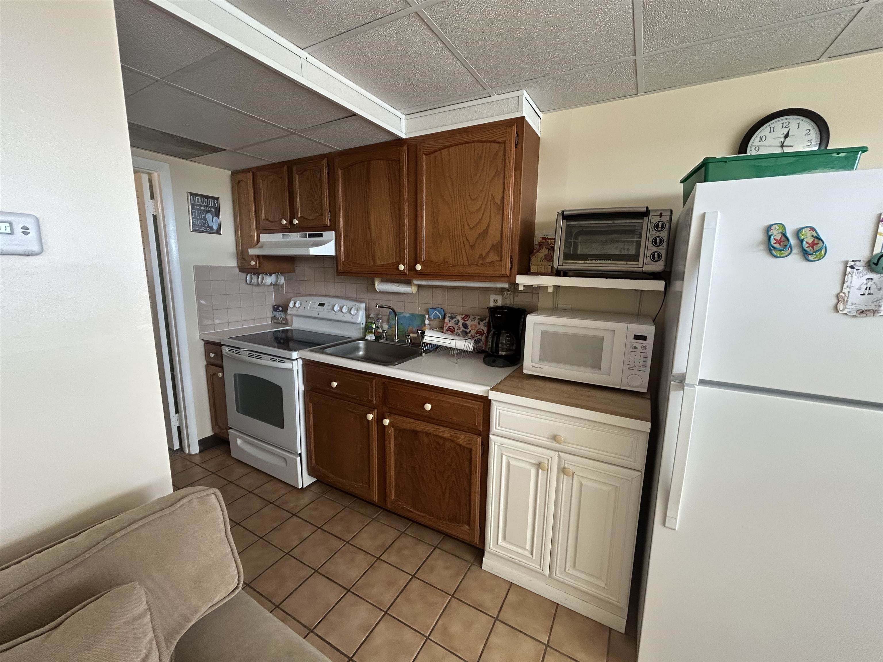 427 E Monterey Avenue - Picture 10