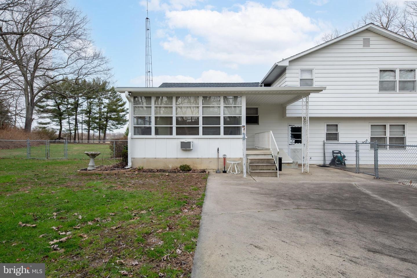 2769 Dante Avenue - Picture 9