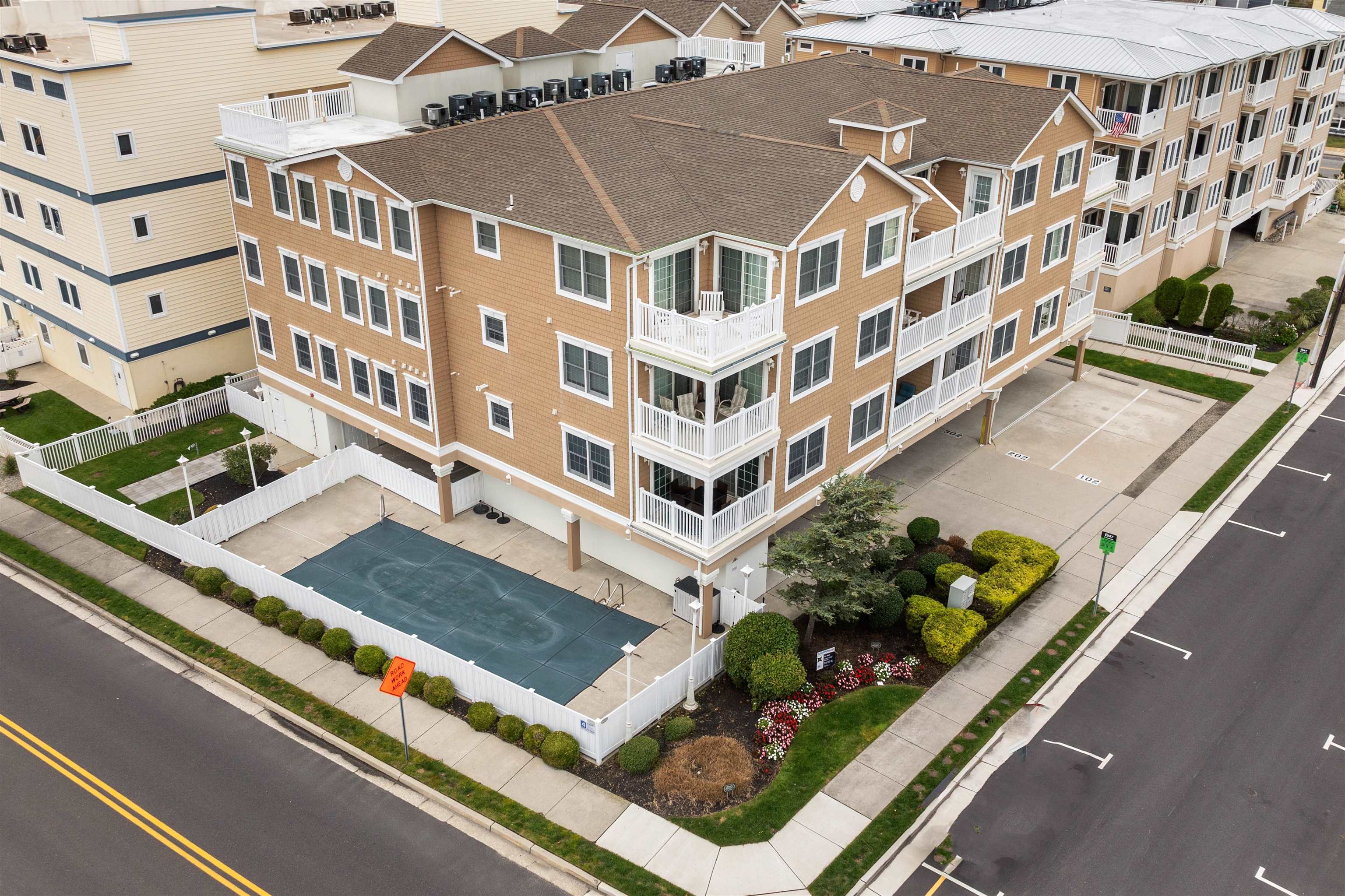 410 E Orchid Road - Picture 41