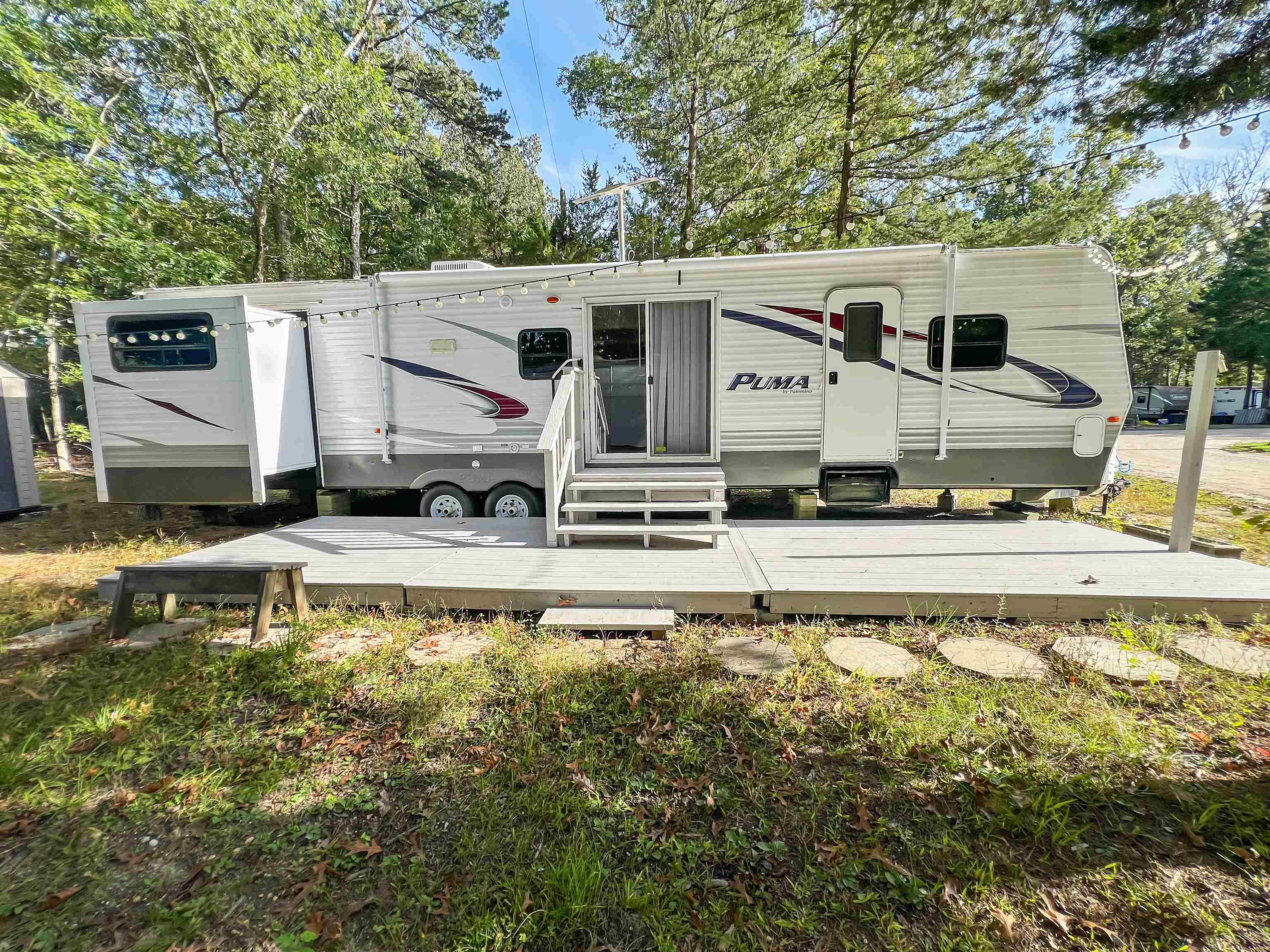 1079 12th Avenue - Picture 2