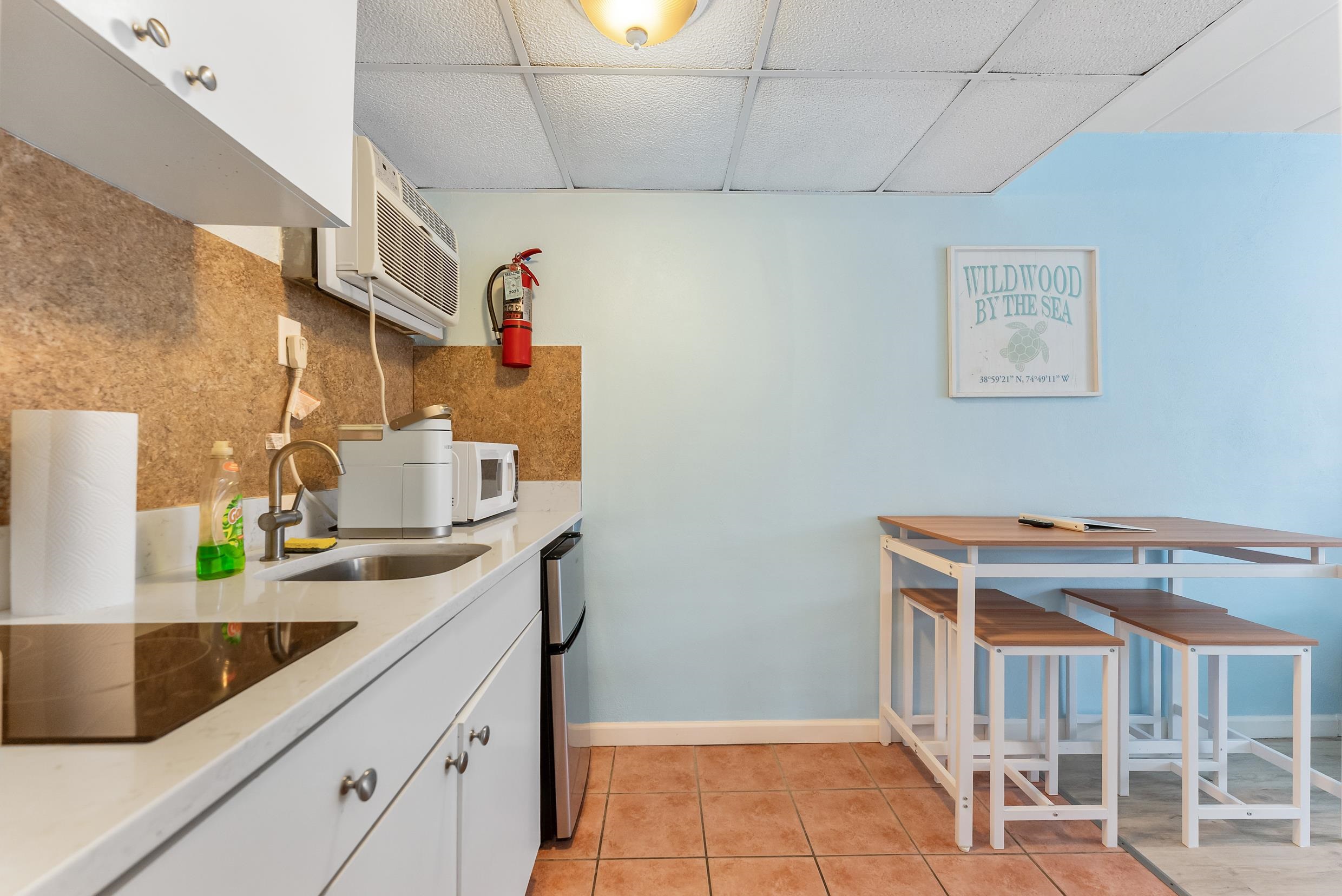 313 E Glenwood Avenue - Picture 7