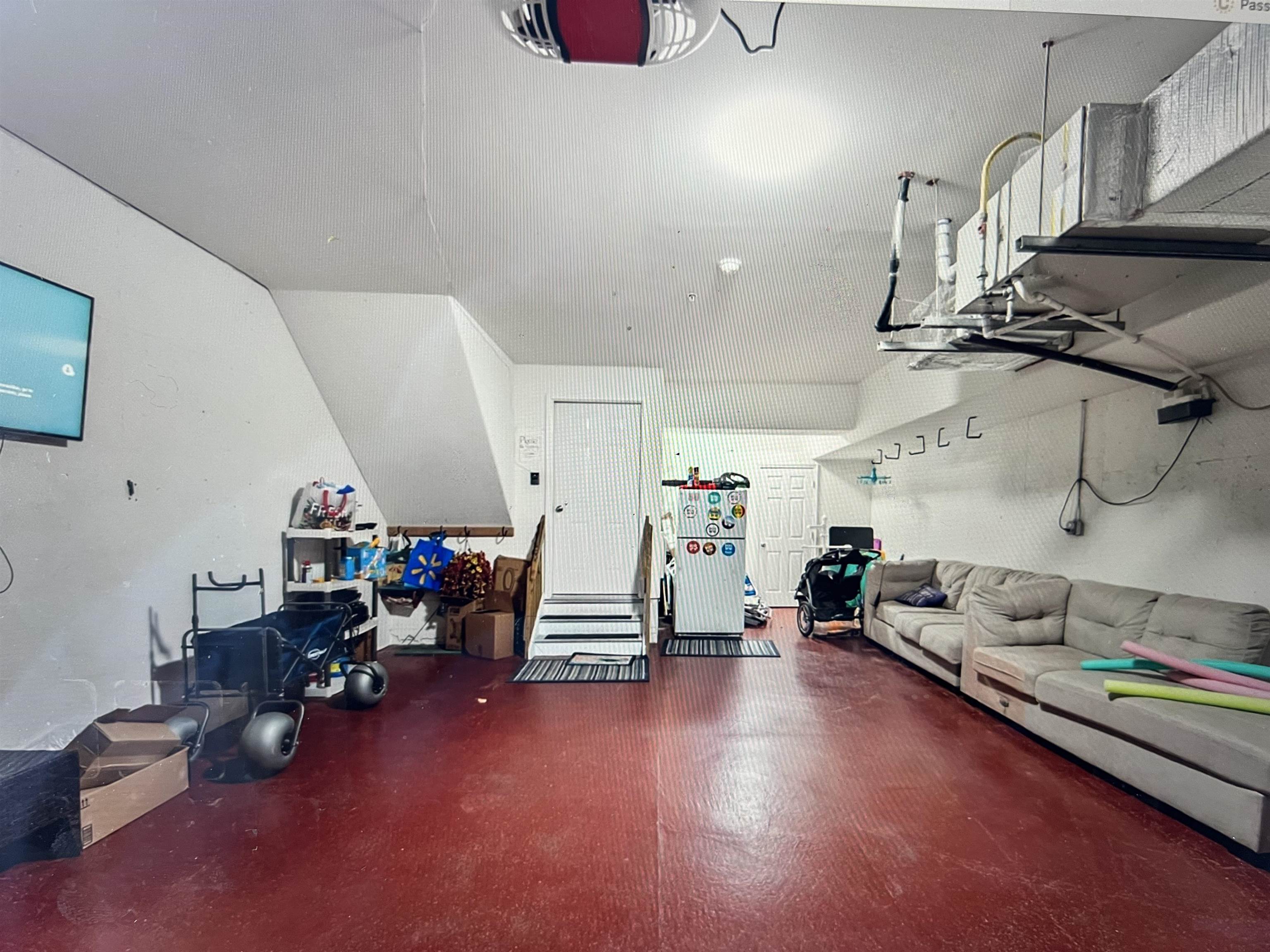 164 W Oak Avenue - Picture 26