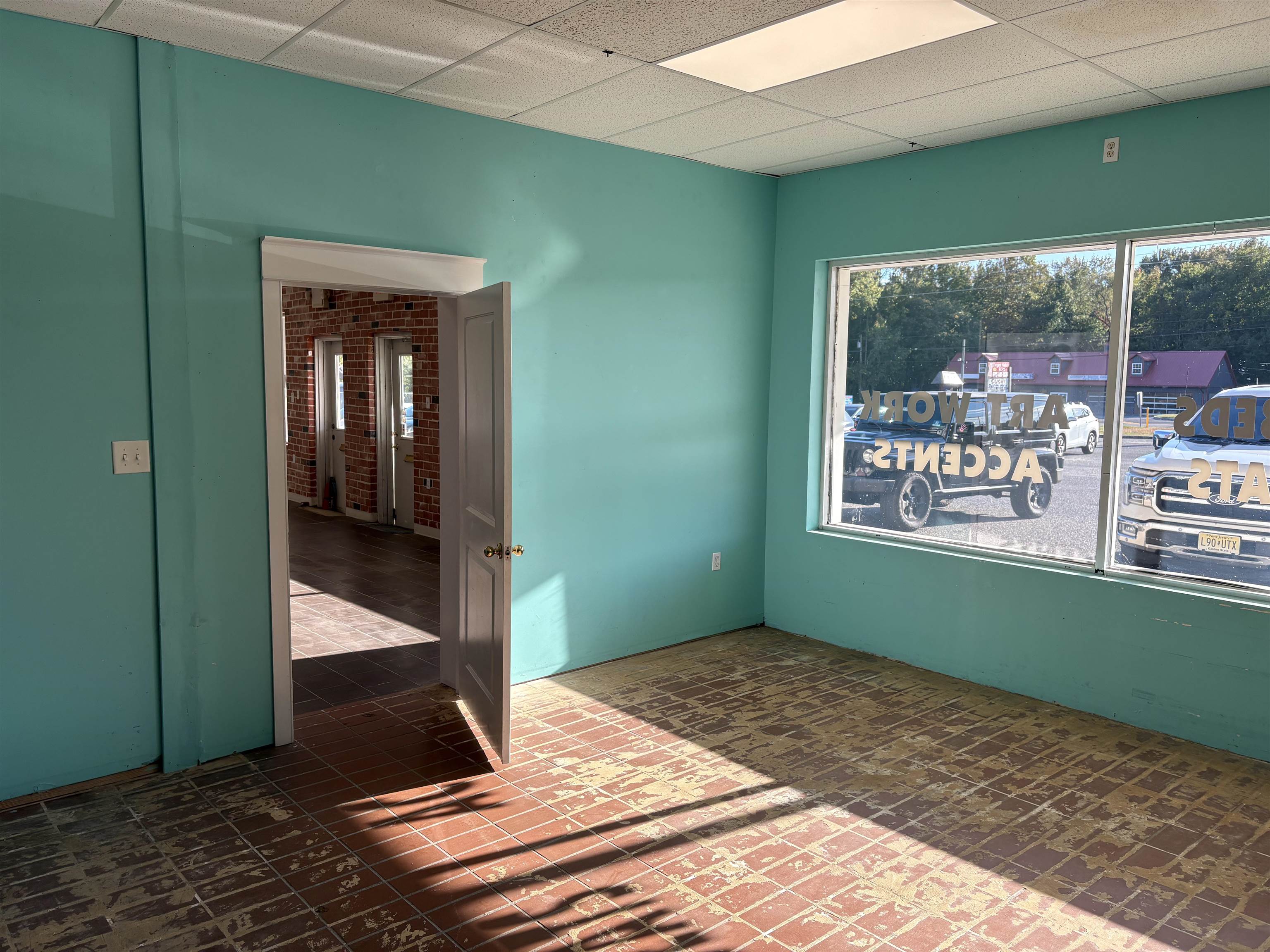 556 SeaIsle Boulevard - Picture 9