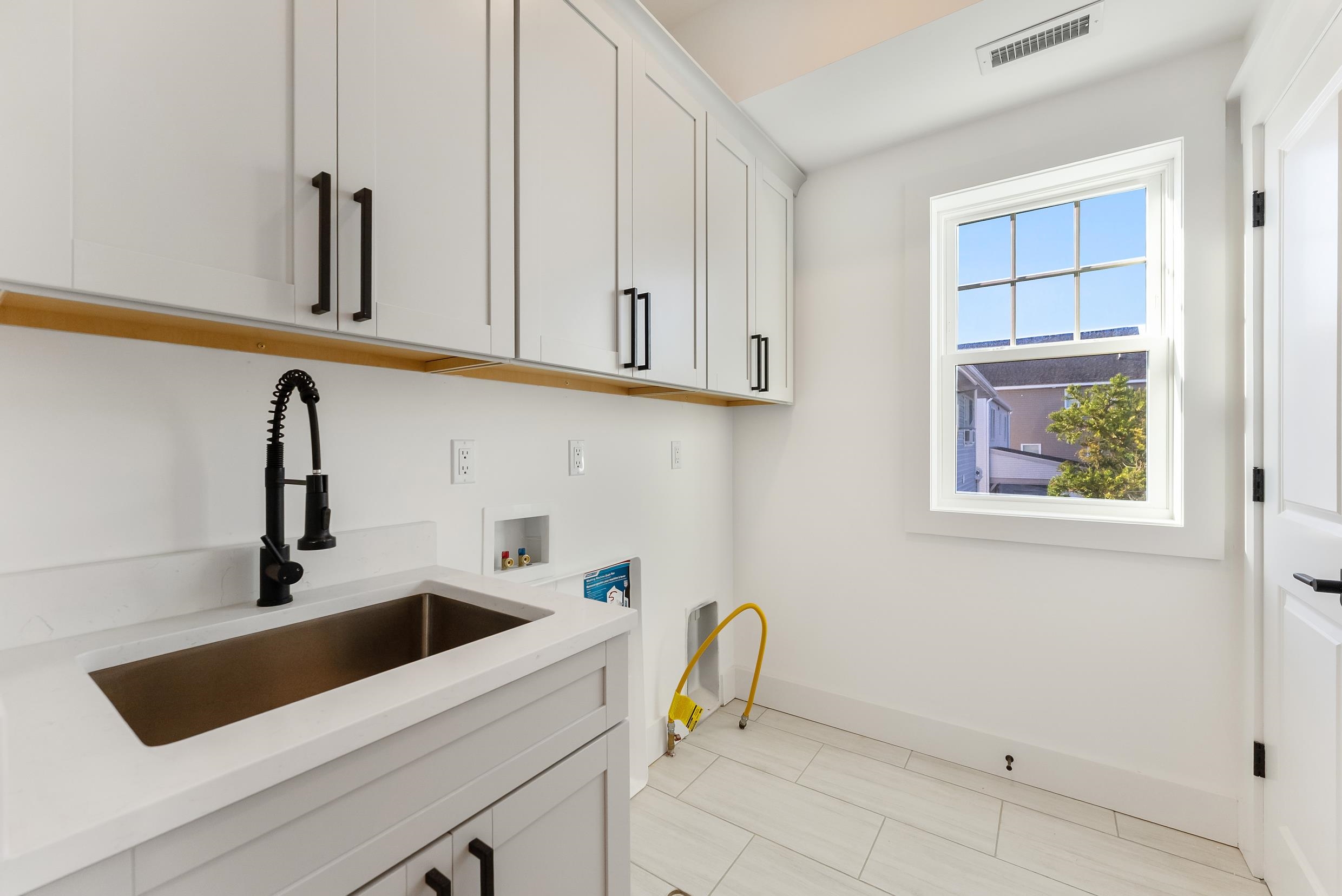 109 E 9th Avenue - Picture 42