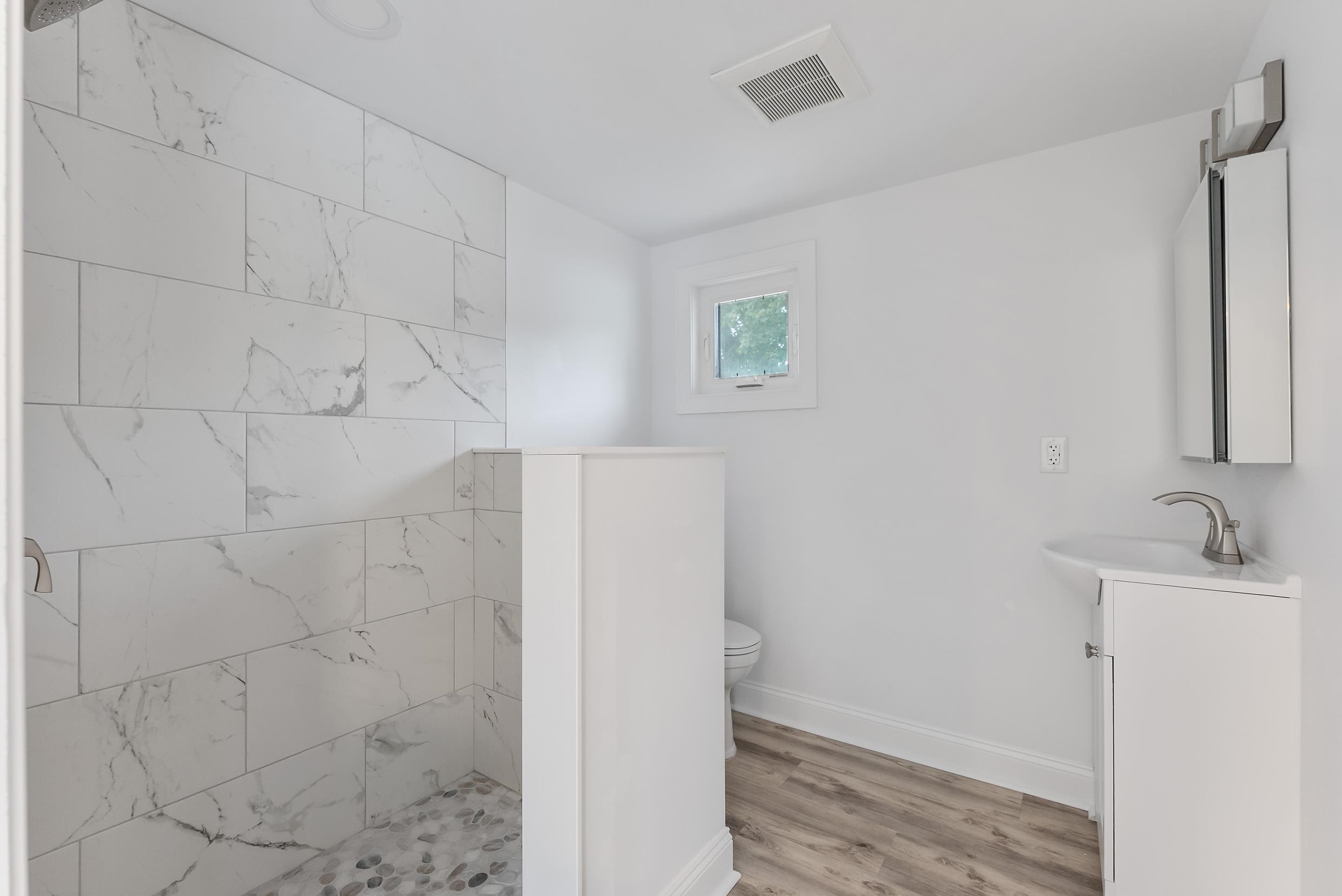 138 Sunset Drive - Picture 9