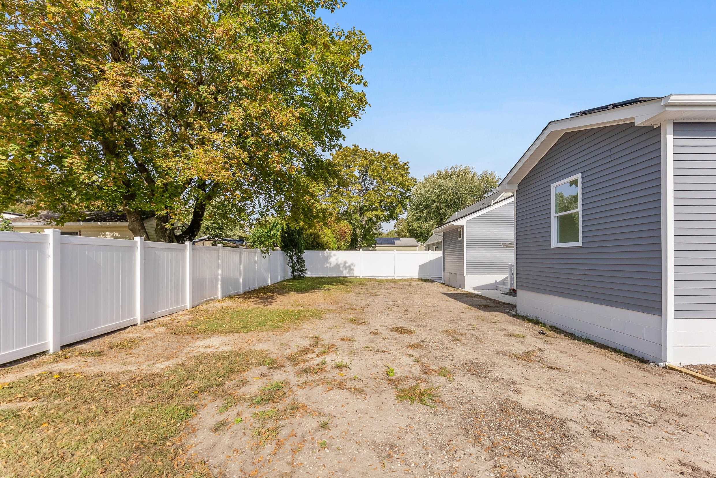 138 Sunset Drive - Picture 16