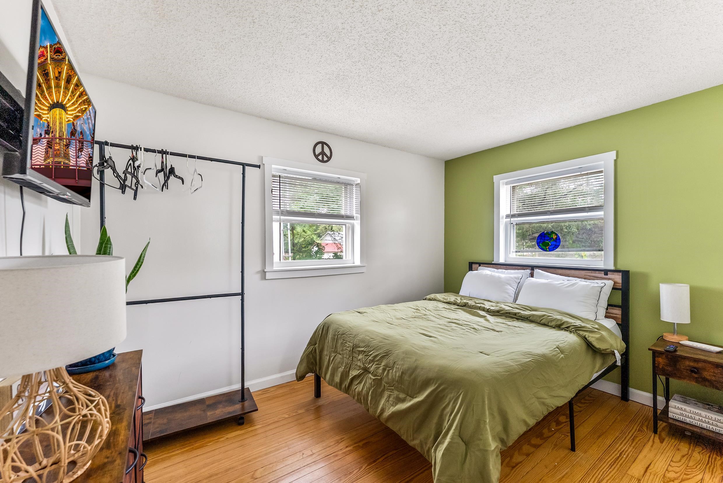 213 Langs Avenue - Picture 9