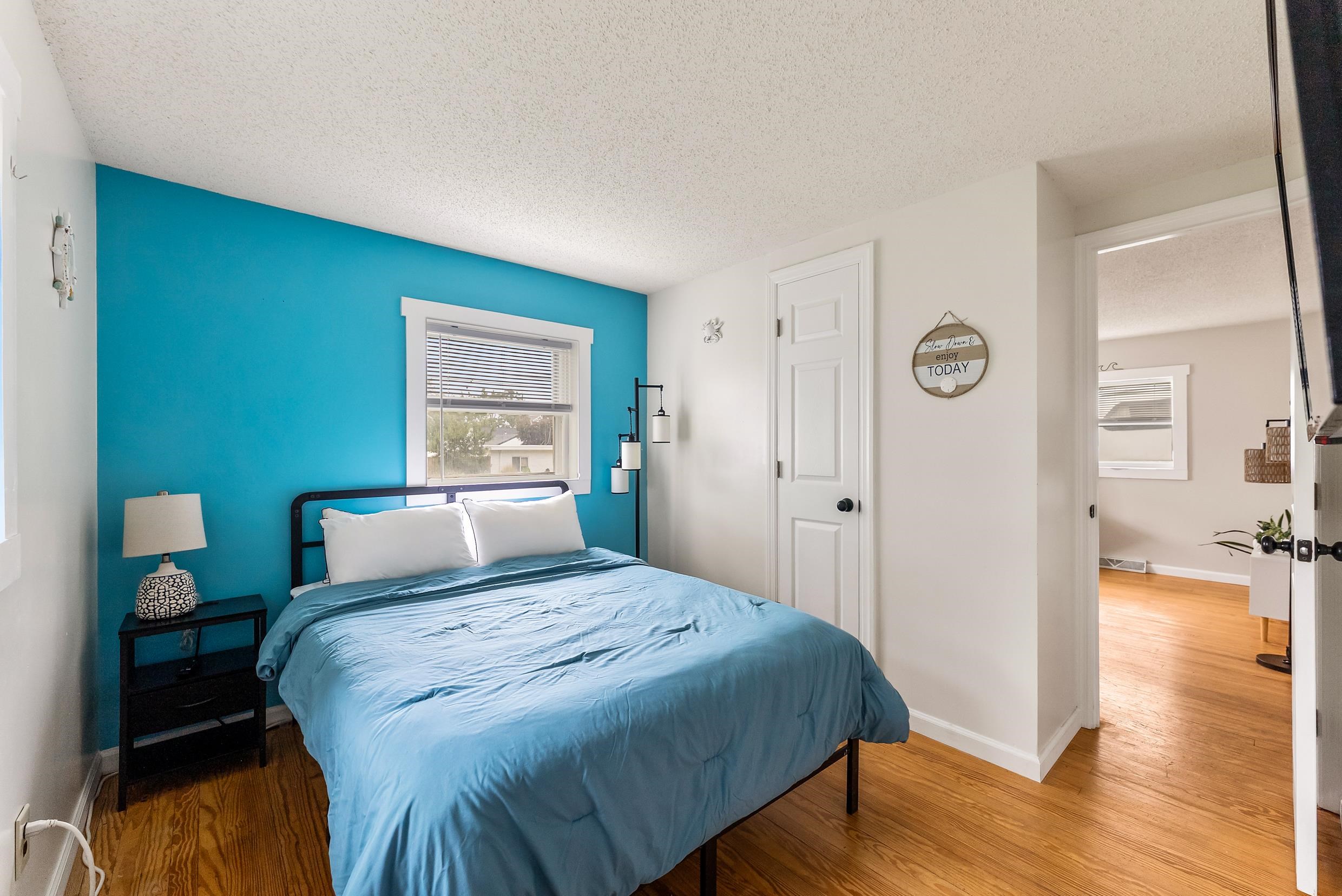 213 Langs Avenue - Picture 14