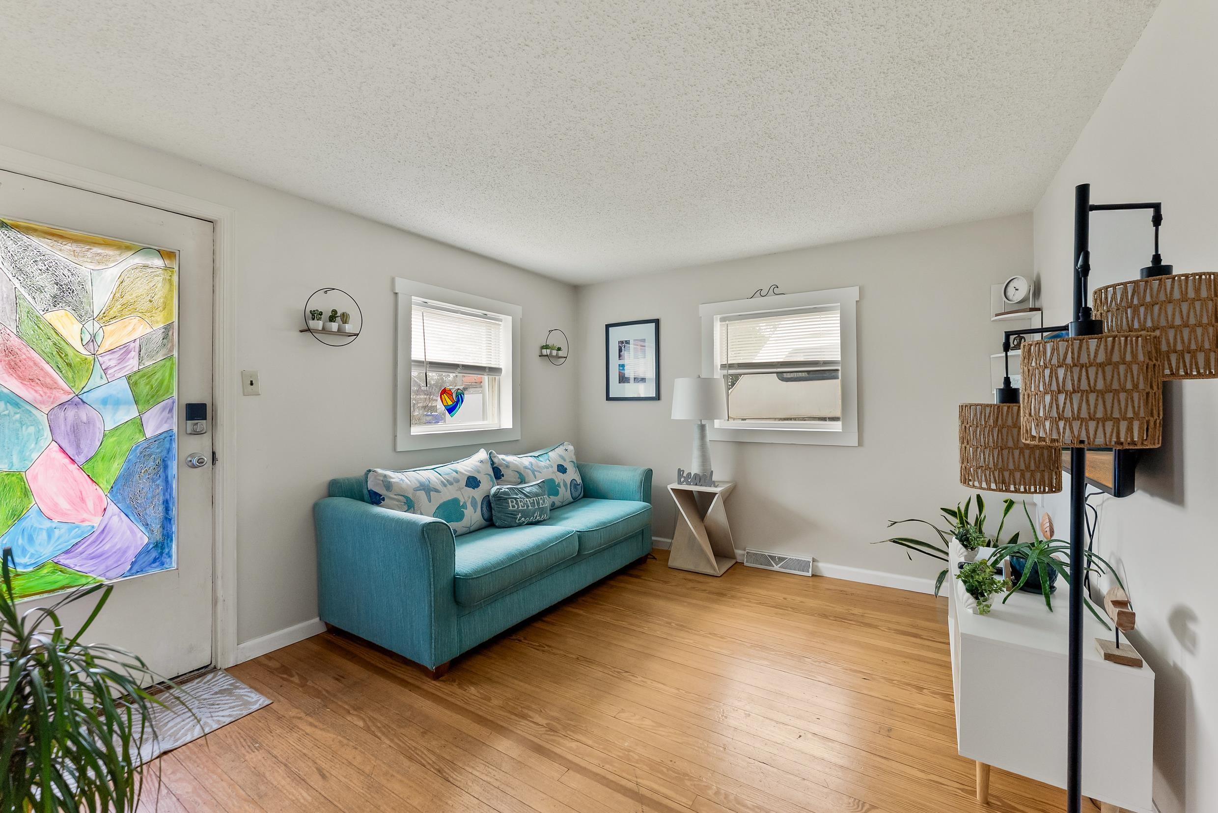 213 Langs Avenue - Picture 5