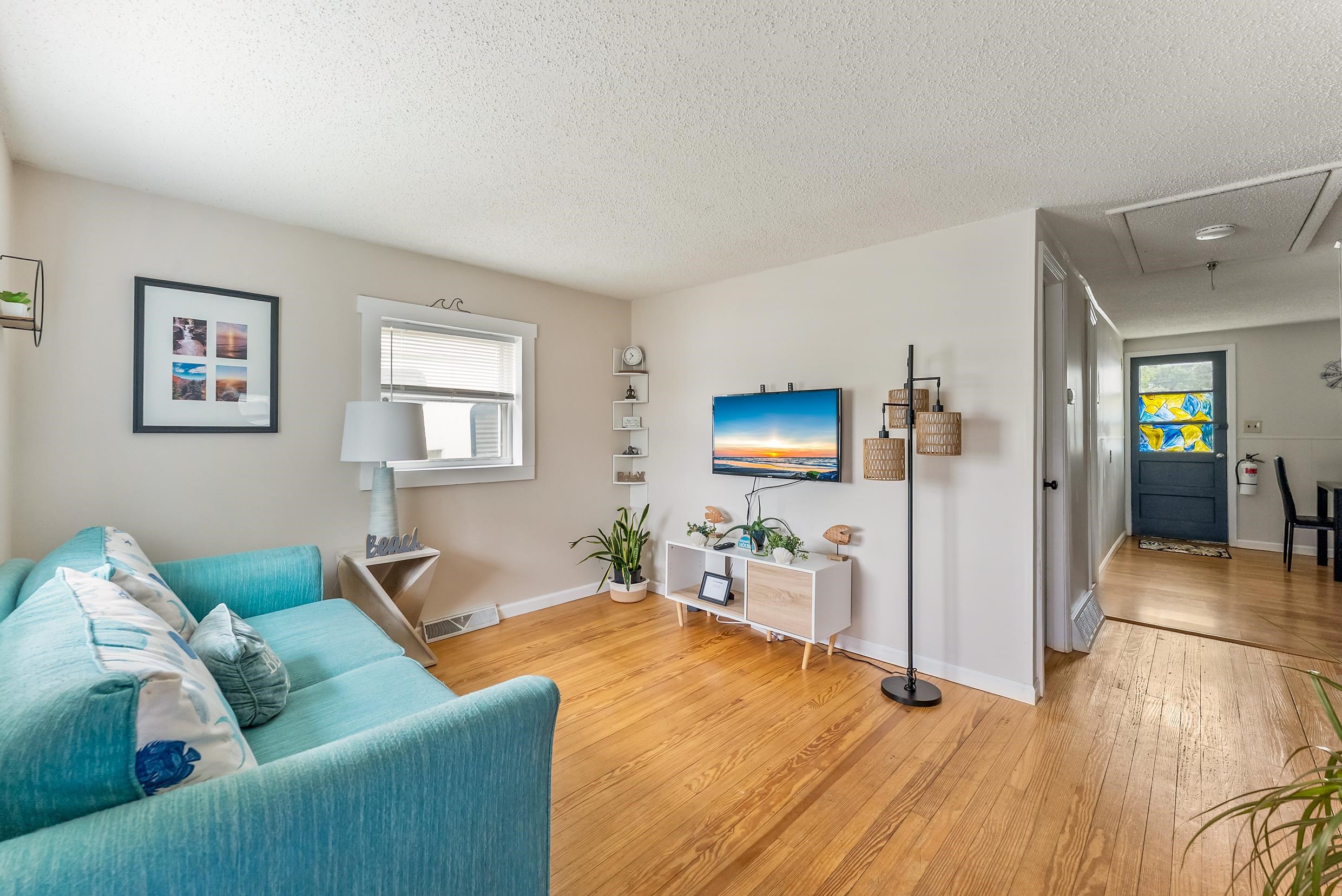 213 Langs Avenue - Picture 6