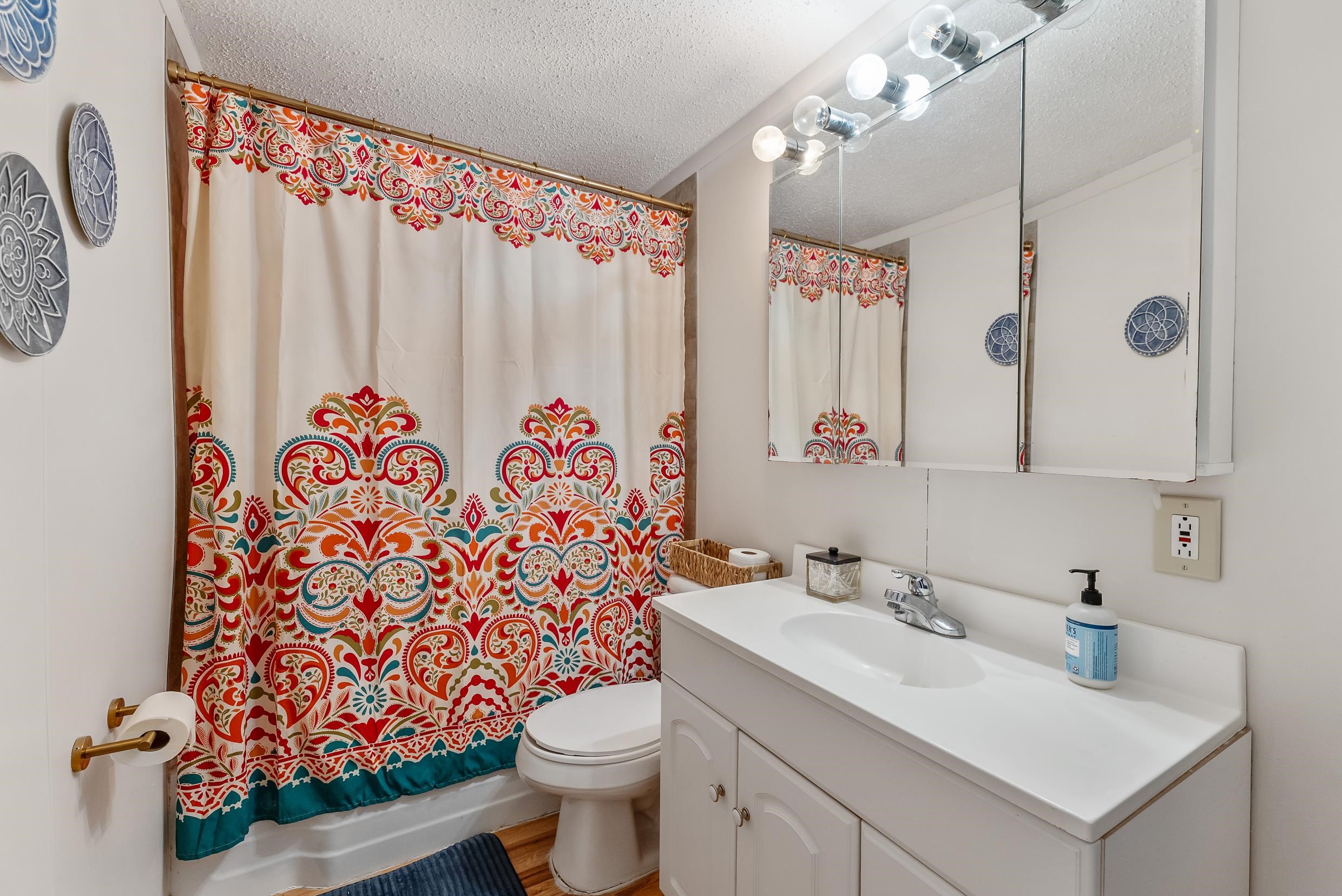 213 Langs Avenue - Picture 7