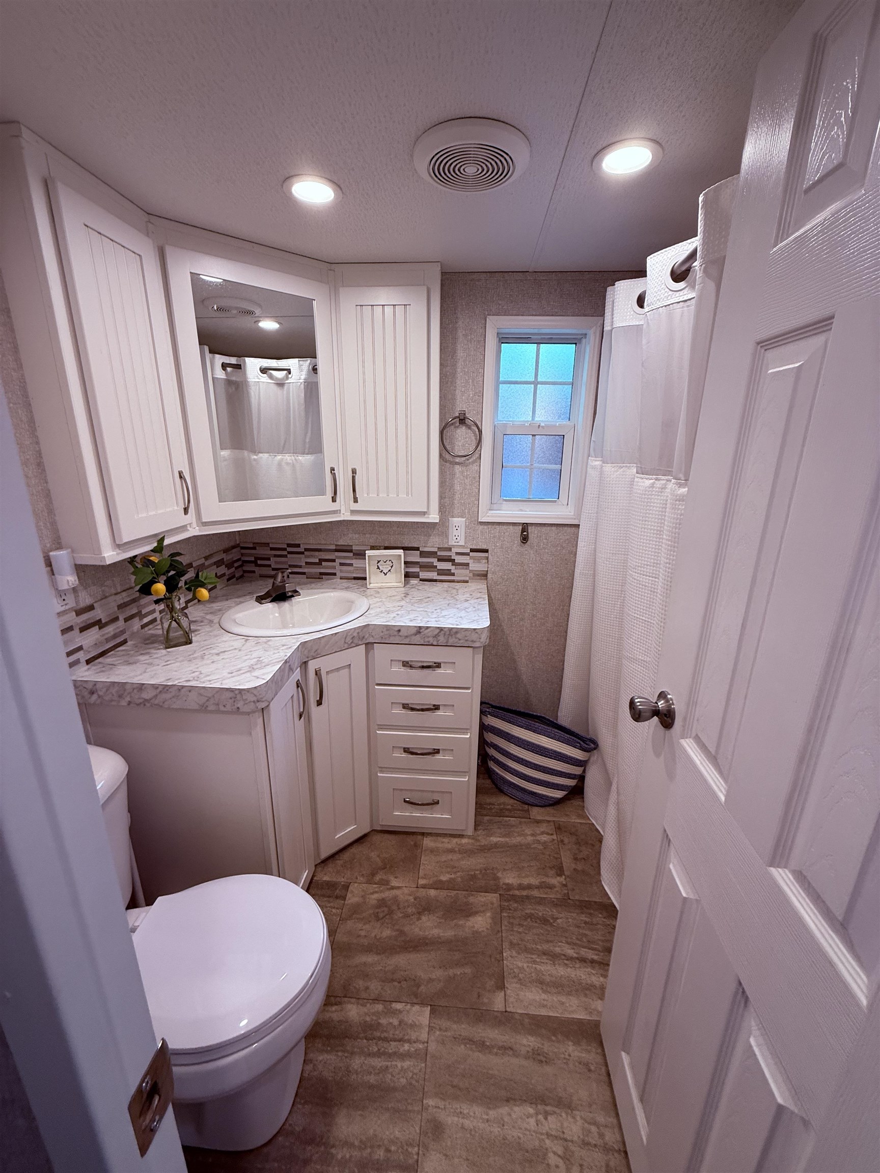 515 Corson Tavern Road - Picture 4