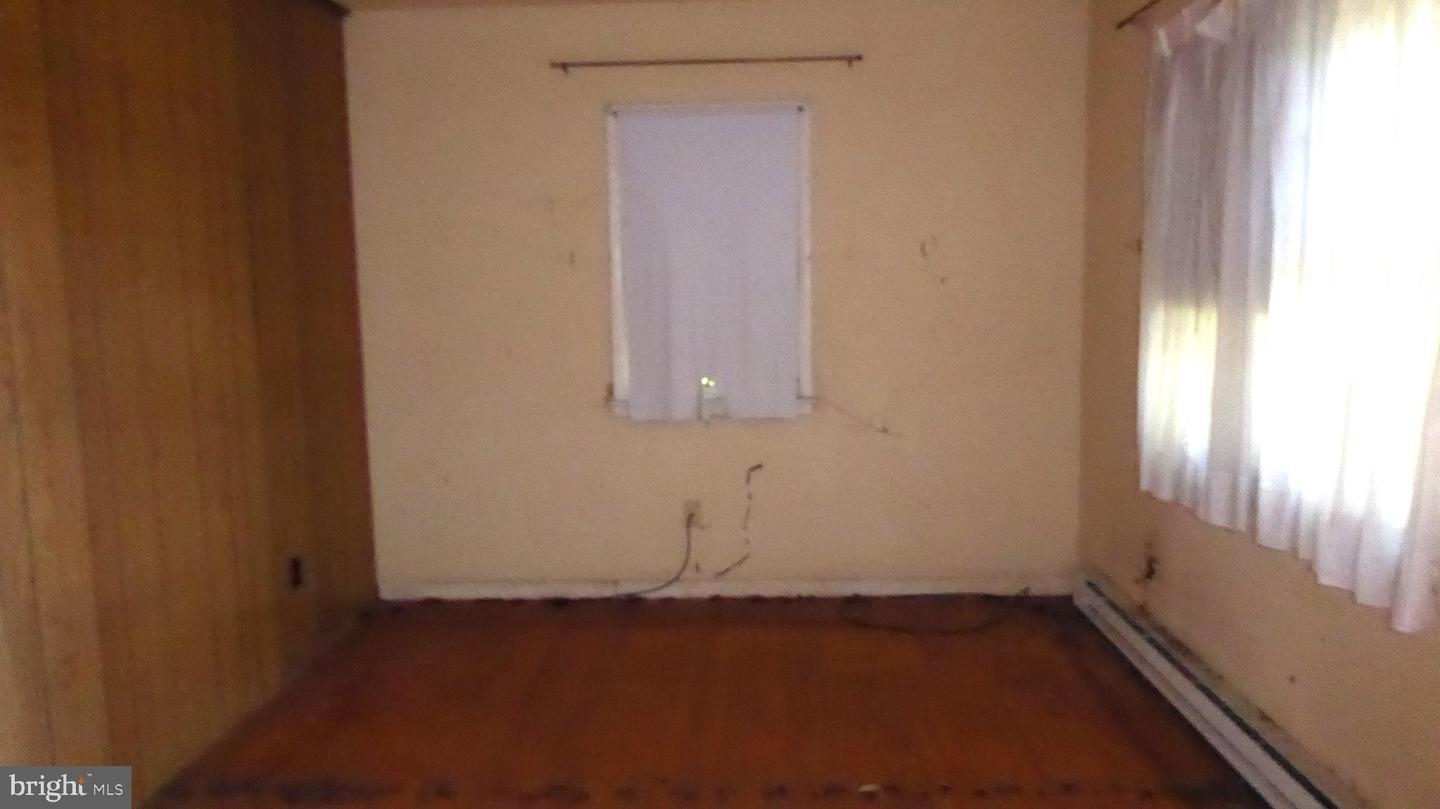 1639 Star Avenue - Picture 1