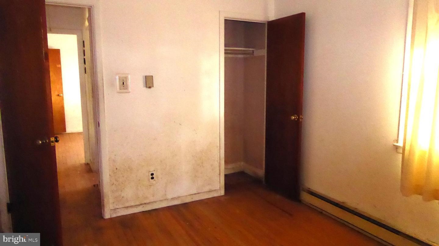 1639 Star Avenue - Picture 6