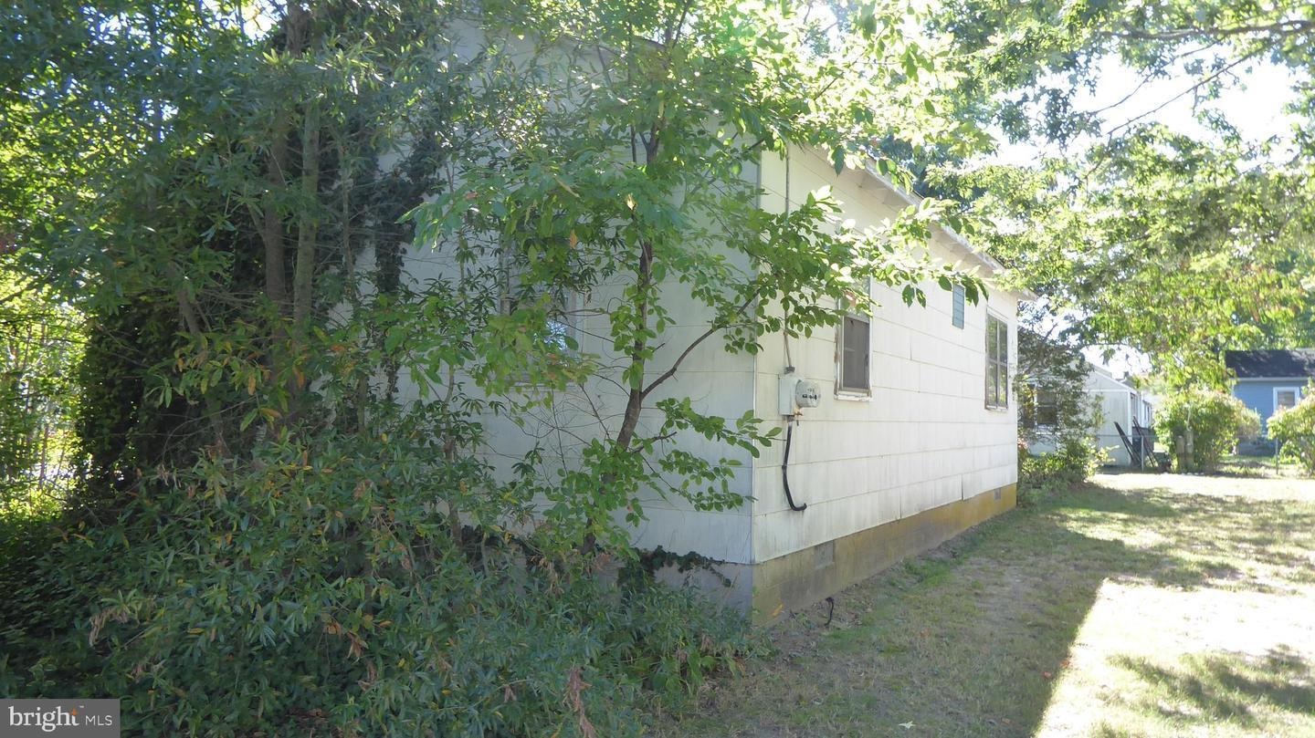 1639 Star Avenue - Picture 8