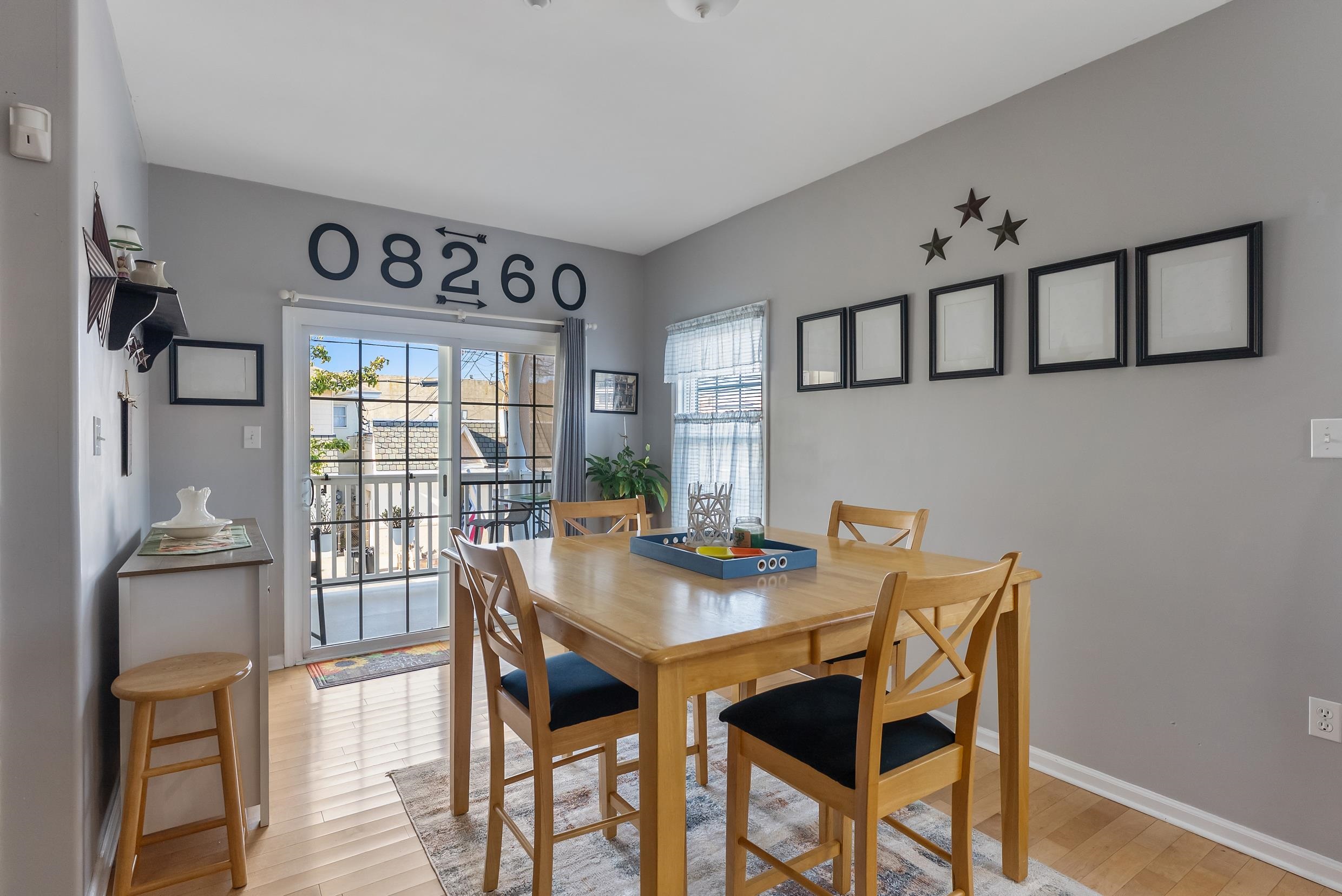 201 E Pine Avenue - Picture 11