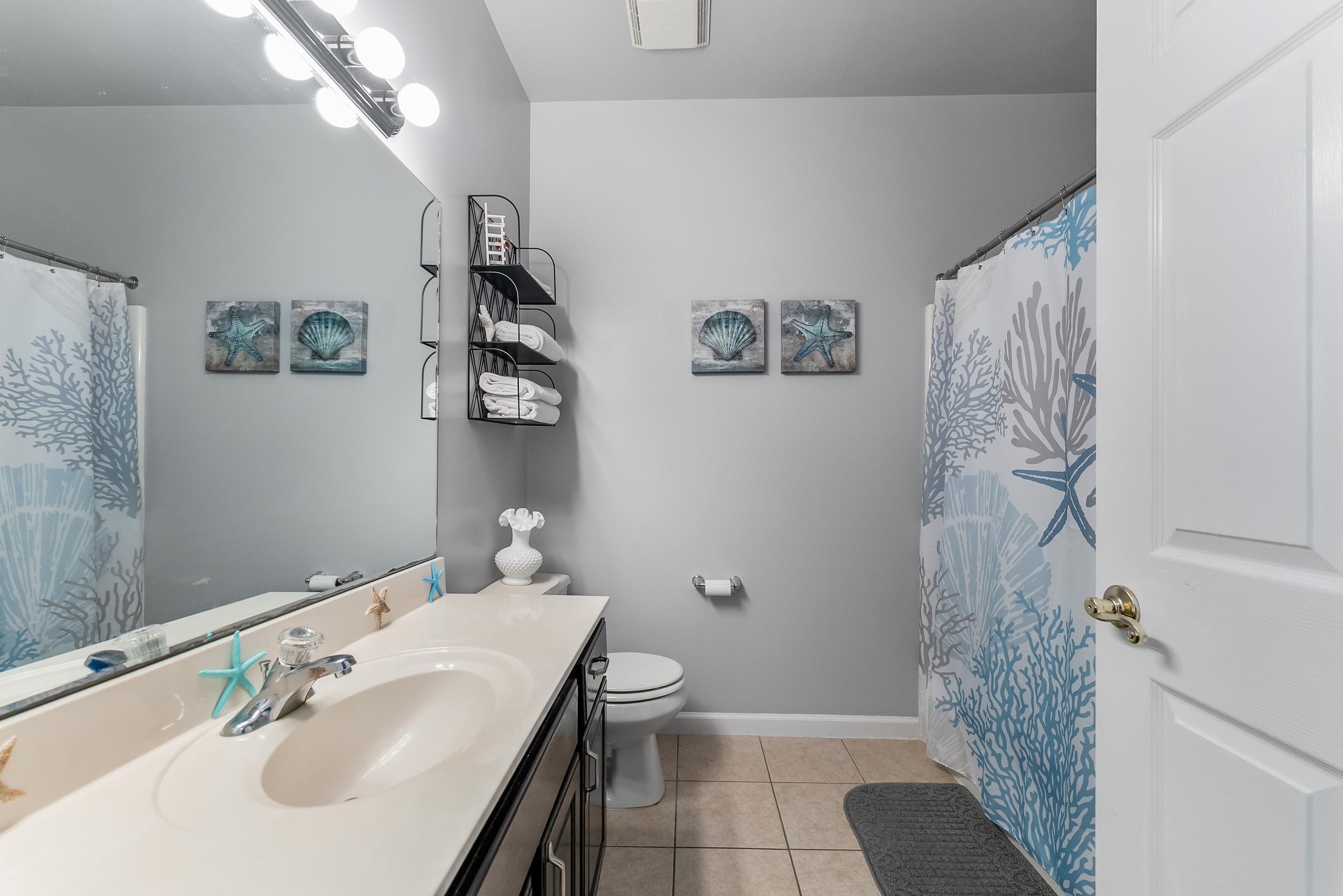 201 E Pine Avenue - Picture 17