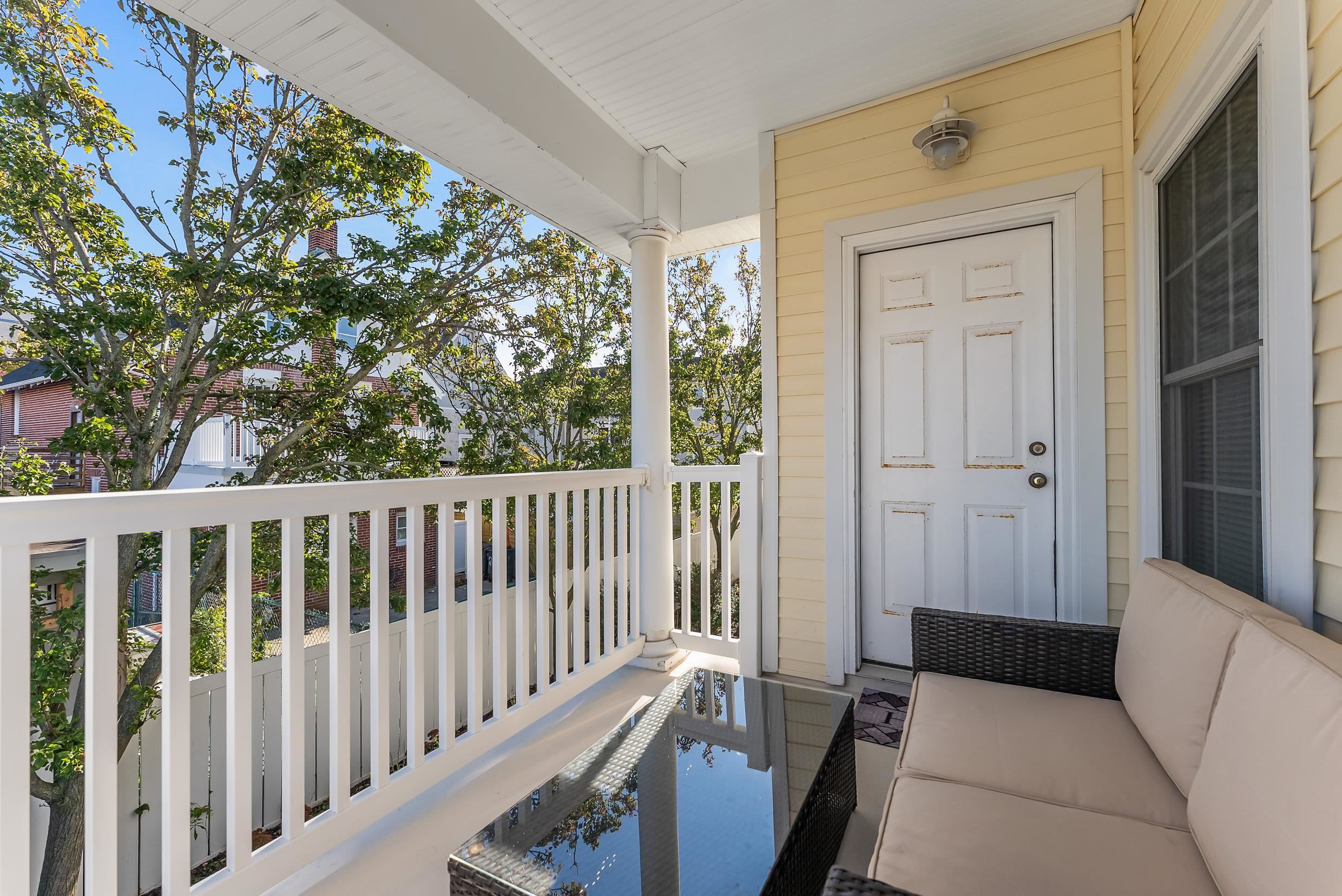 201 E Pine Avenue - Picture 24