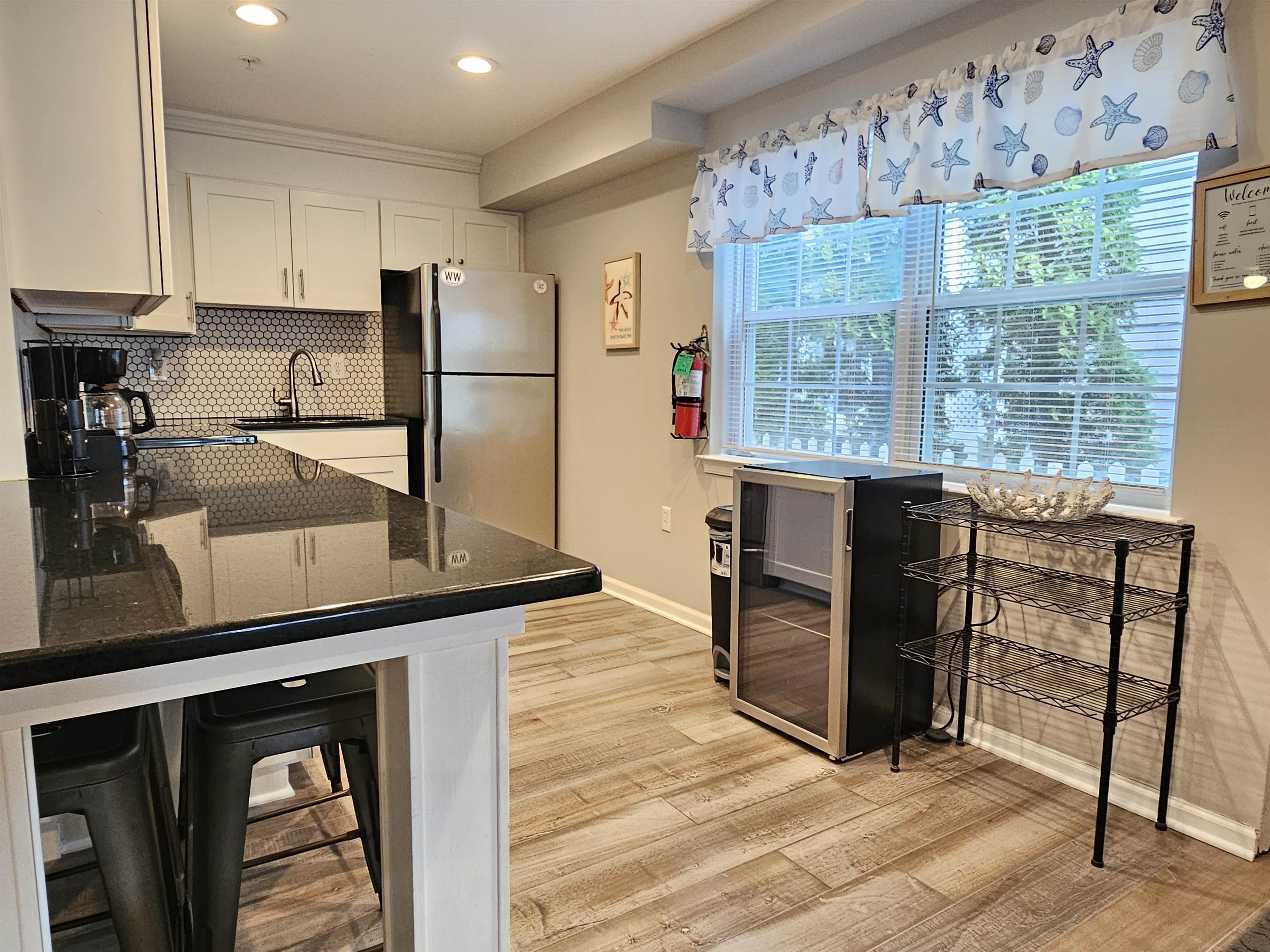 120 E Youngs Avenue - Picture 6