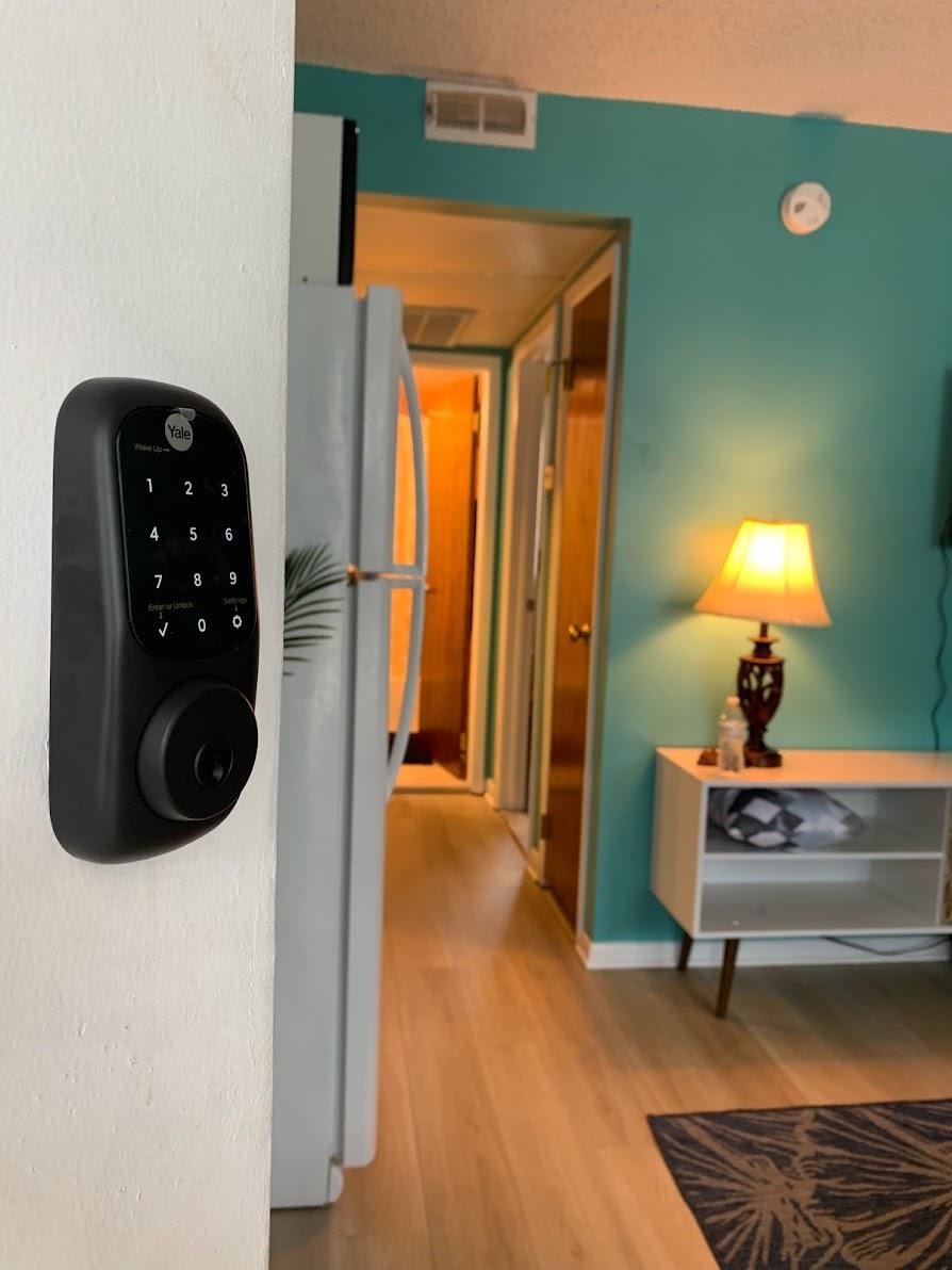 320 E Baker Street - Picture 14