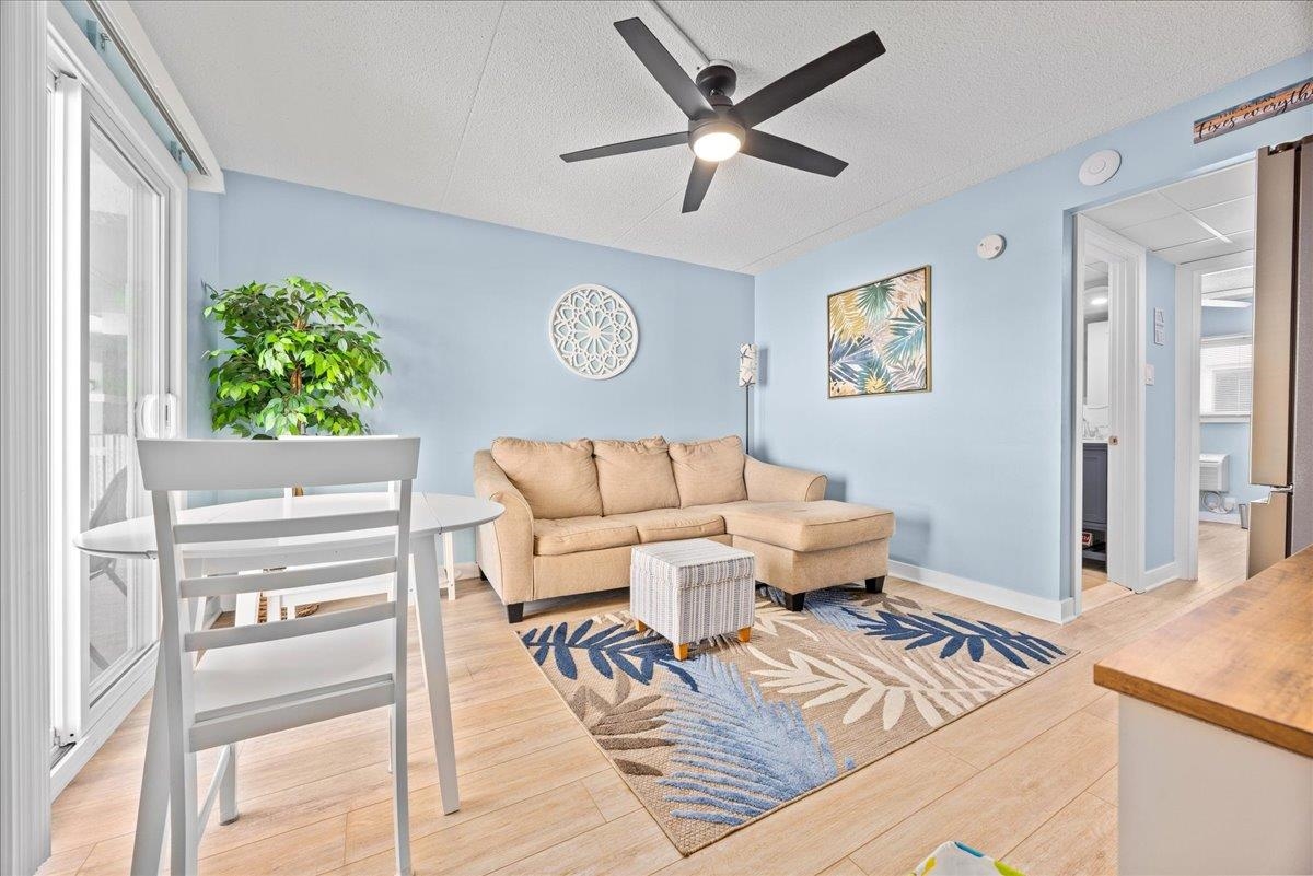 301-09 Ocean Avenue - Picture 3