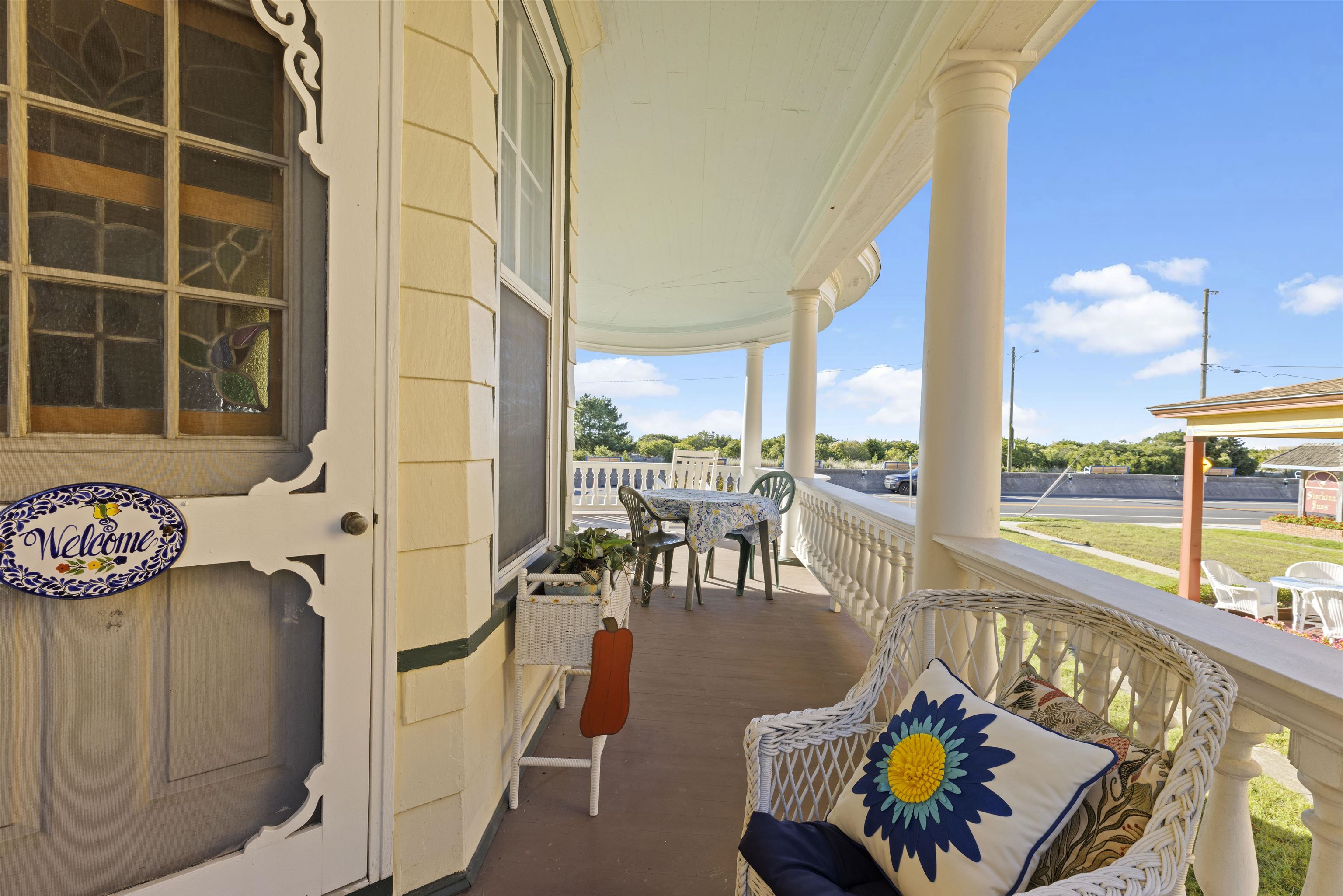 819 Beach Avenue - Picture 16