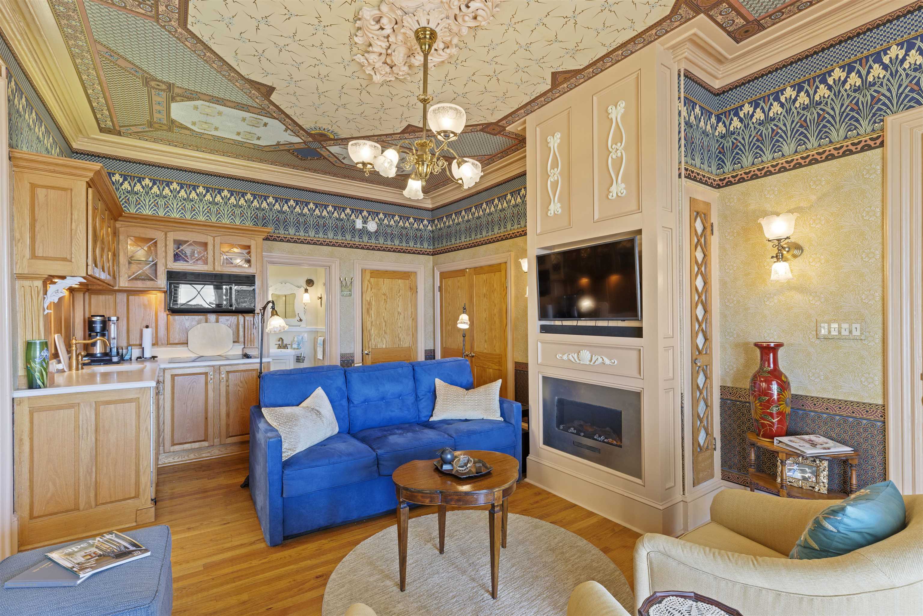 819 Beach Avenue - Picture 3