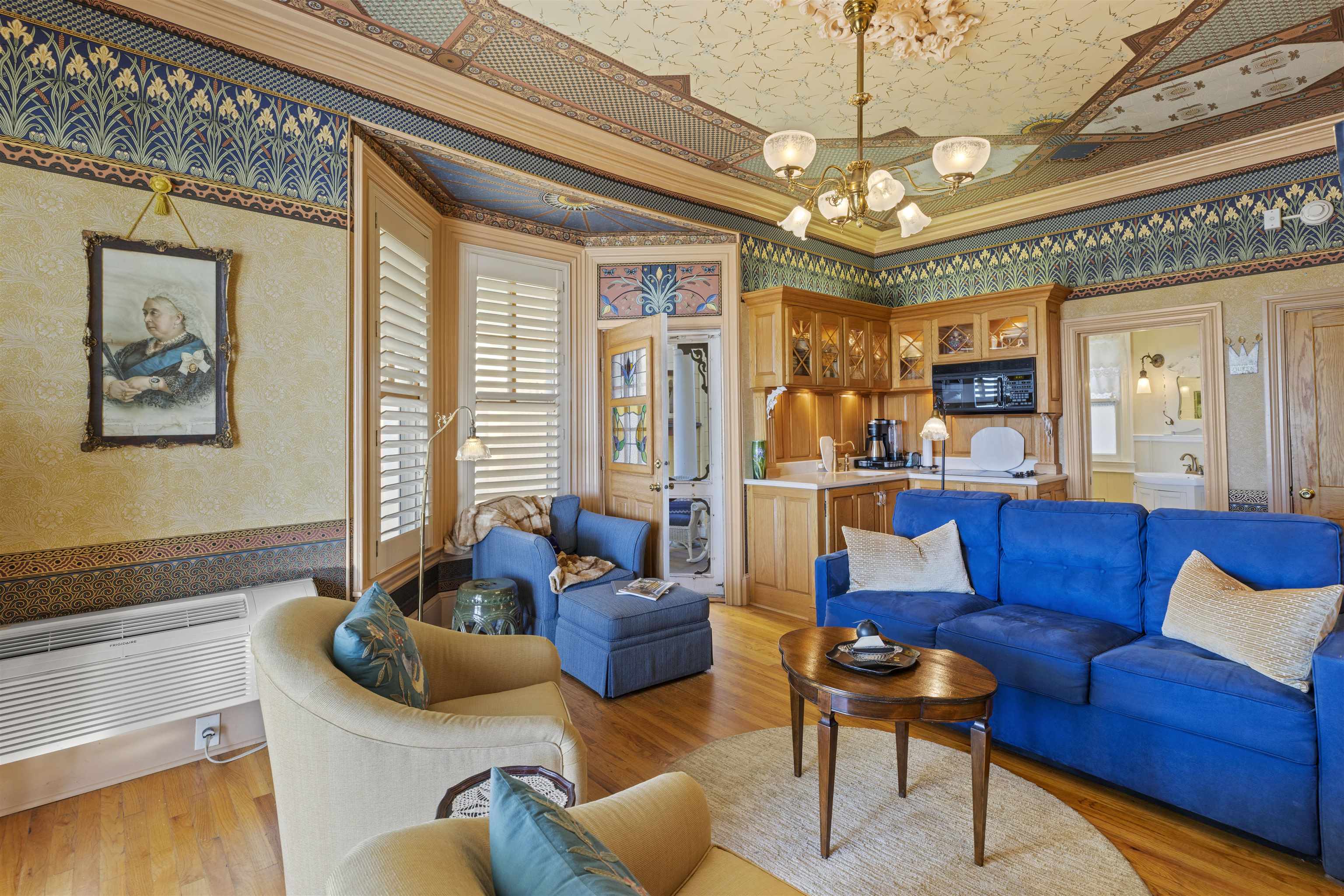 819 Beach Avenue - Picture 5